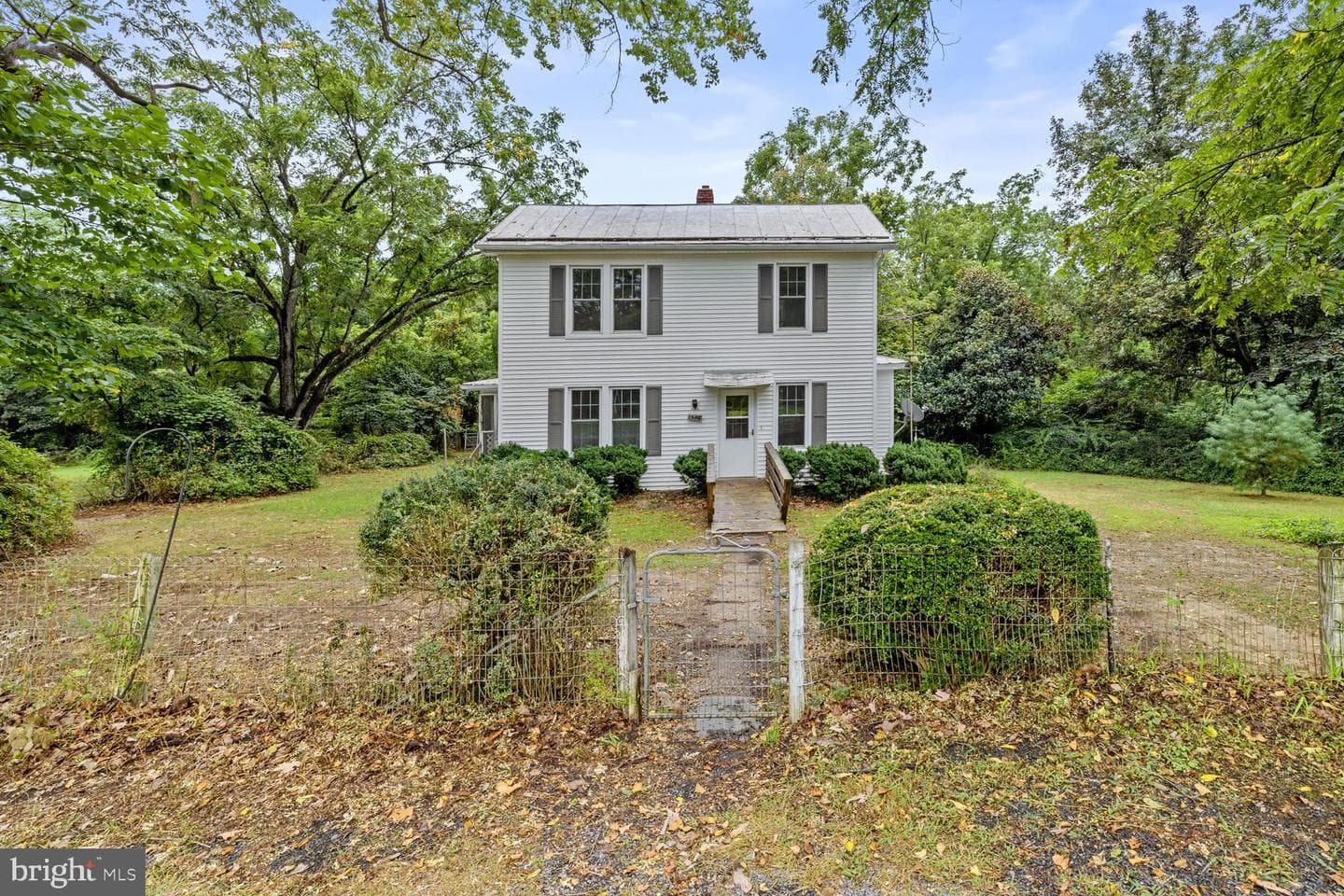 1676 Lakeview Drive
