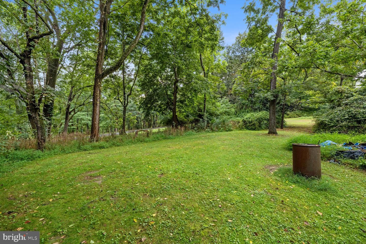 1676 Lakeview Drive photo 12