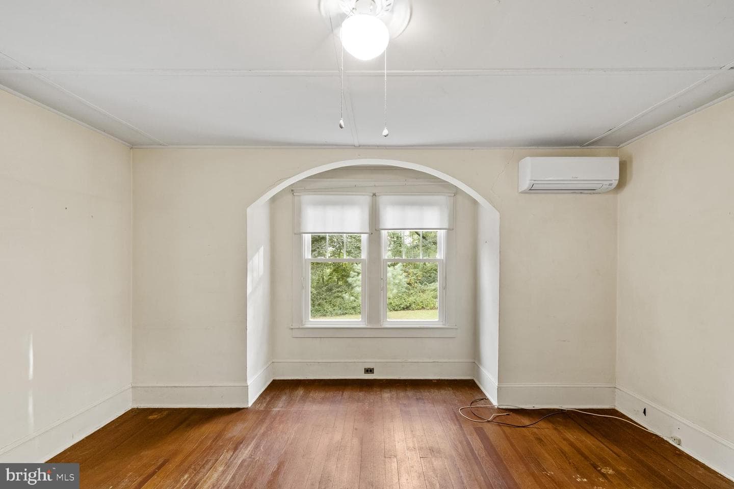 1676 Lakeview Drive photo 13