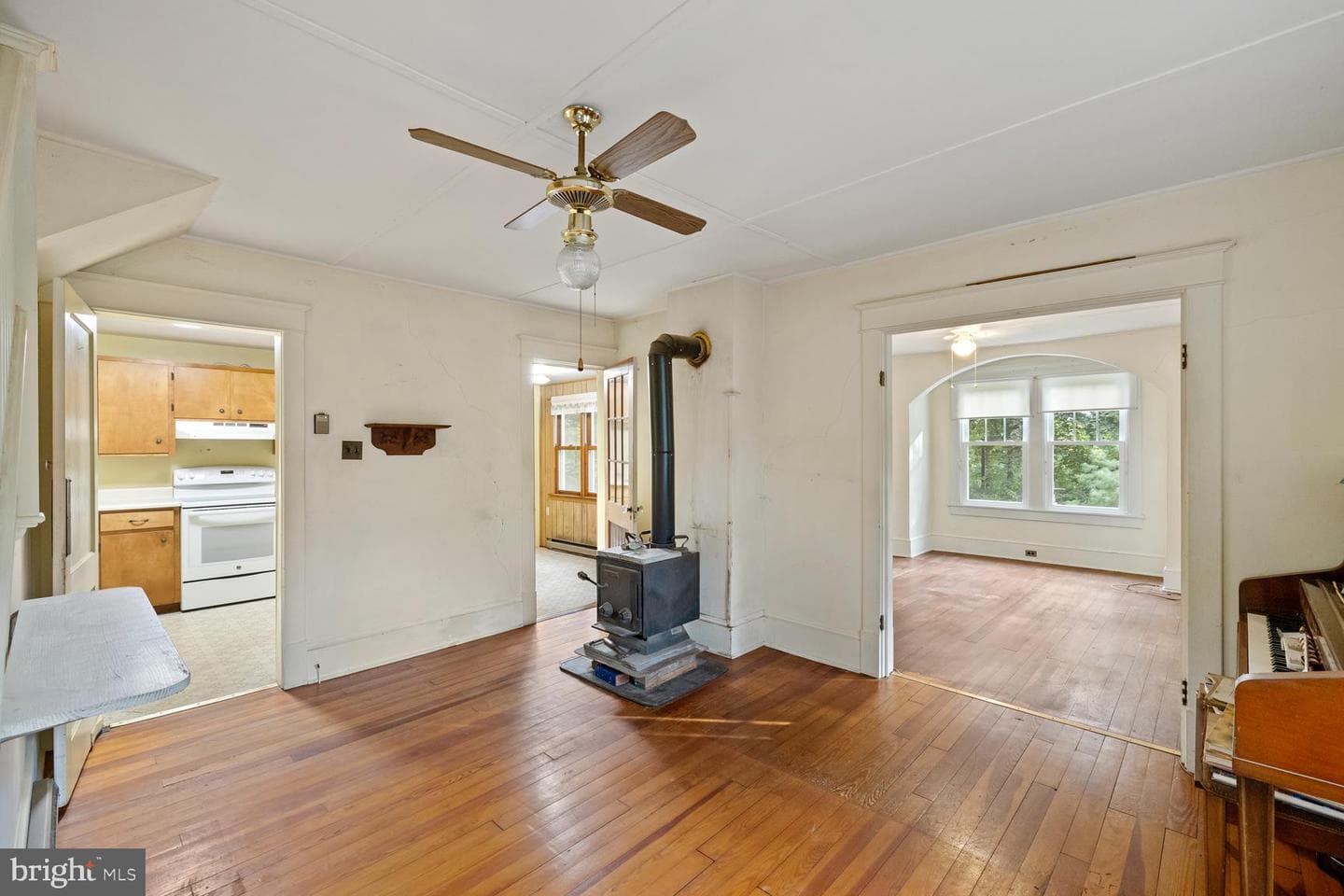 1676 Lakeview Drive photo 17
