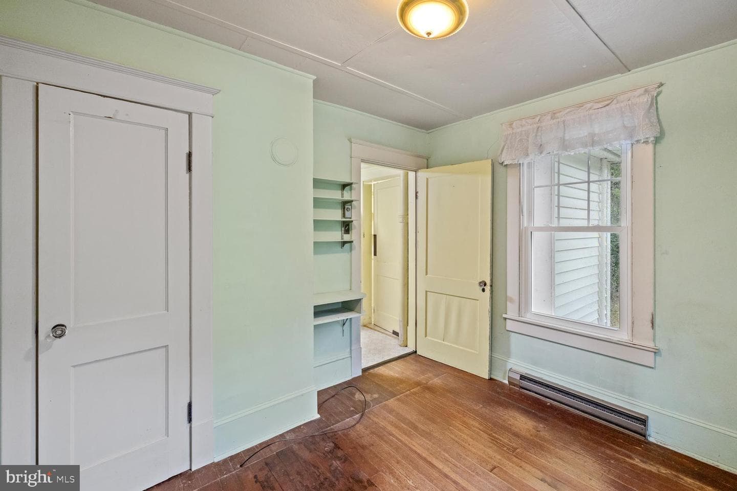 1676 Lakeview Drive photo 27