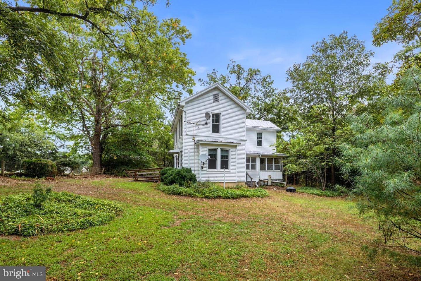 1676 Lakeview Drive photo 6