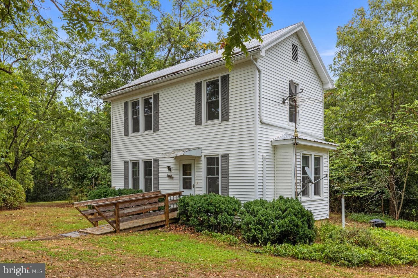 1676 Lakeview Drive photo 7