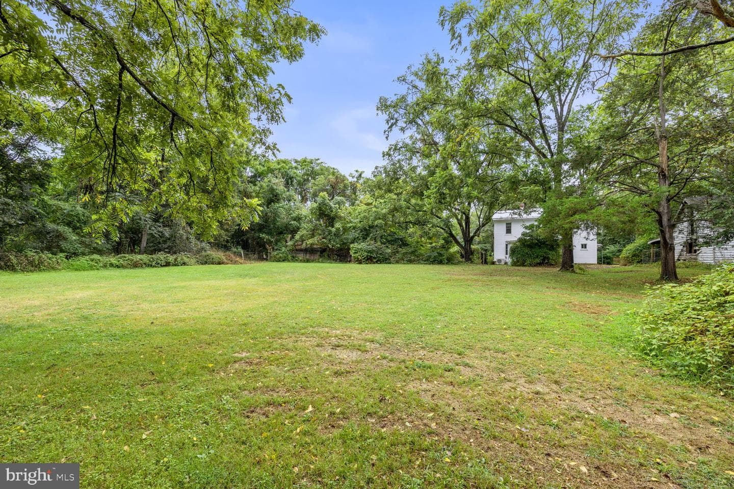 1676 Lakeview Drive photo 9