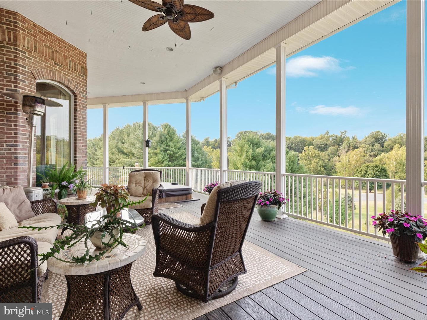398 Cliffside Drive photo 16