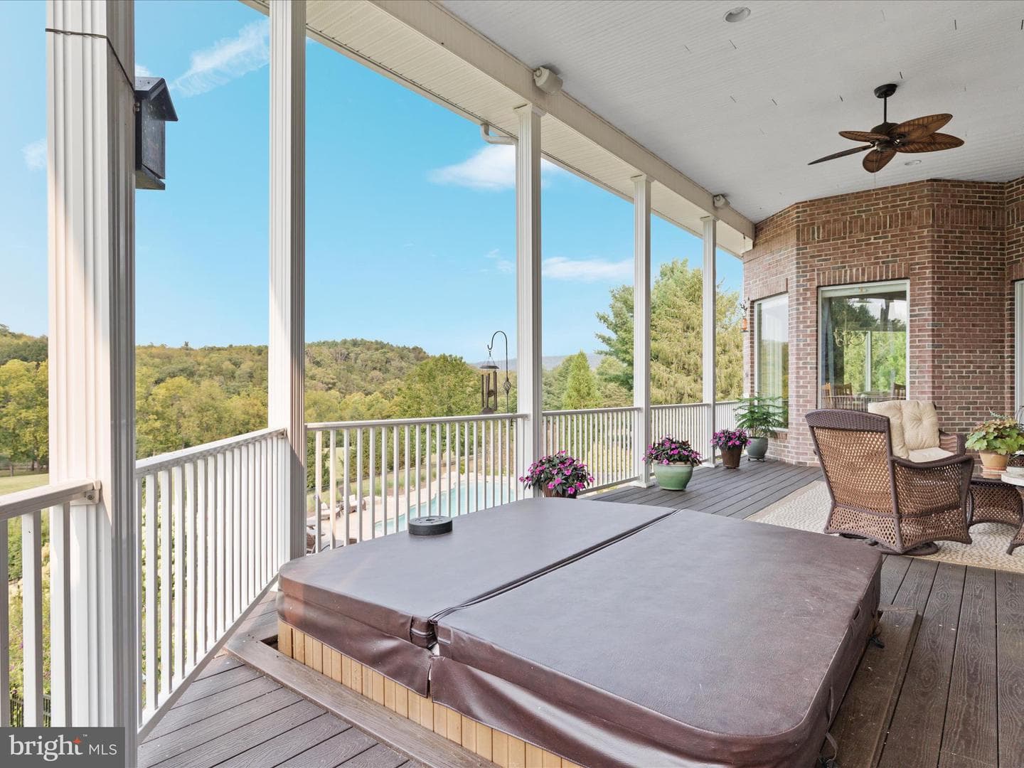 398 Cliffside Drive photo 17