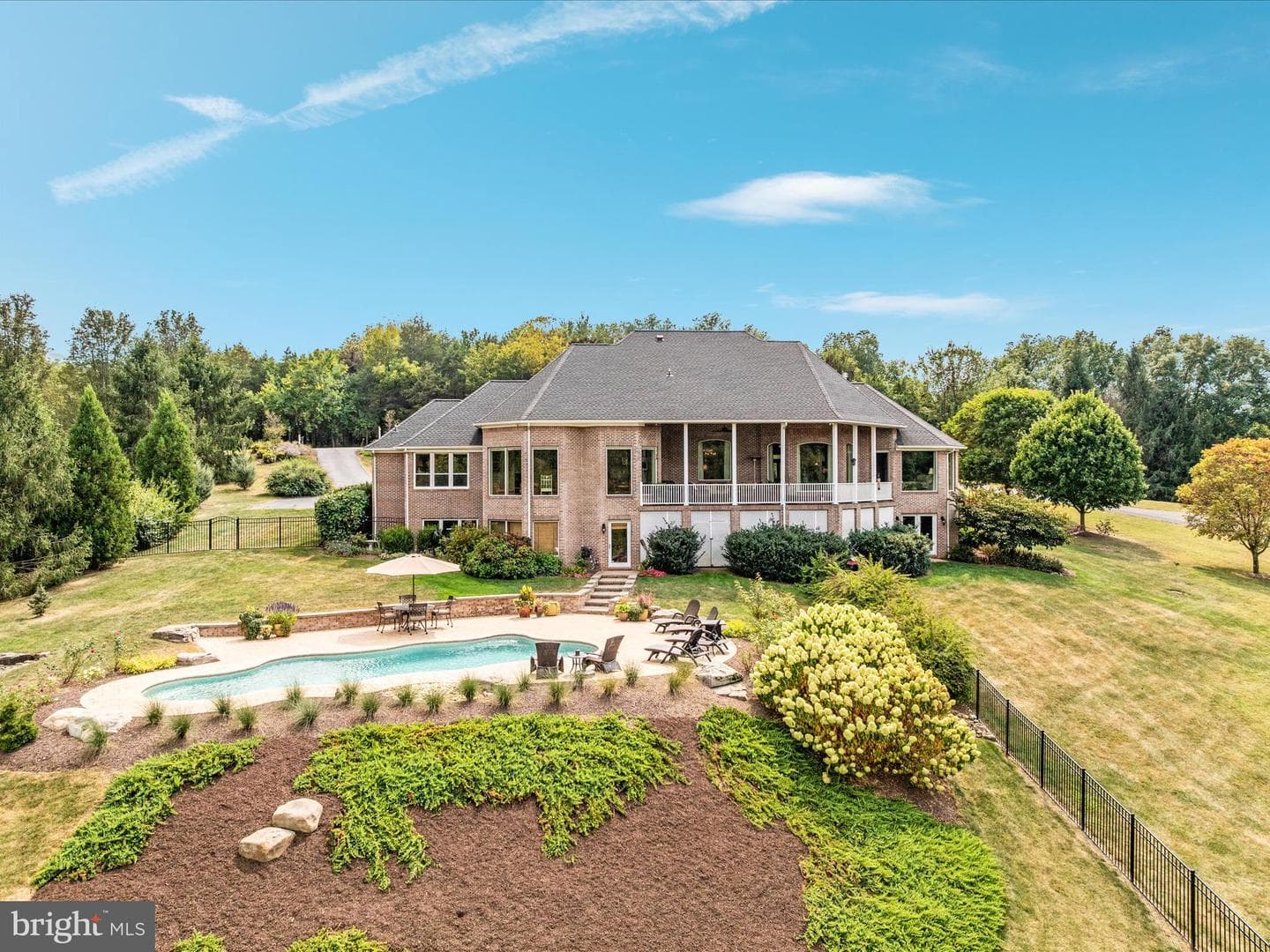 398 Cliffside Drive photo 77