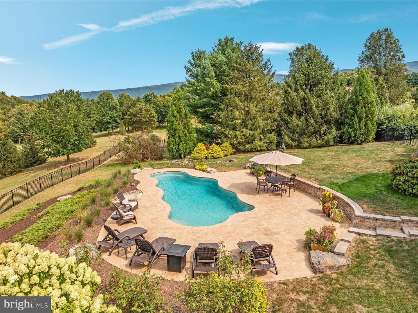 398 Cliffside Drive photo 81