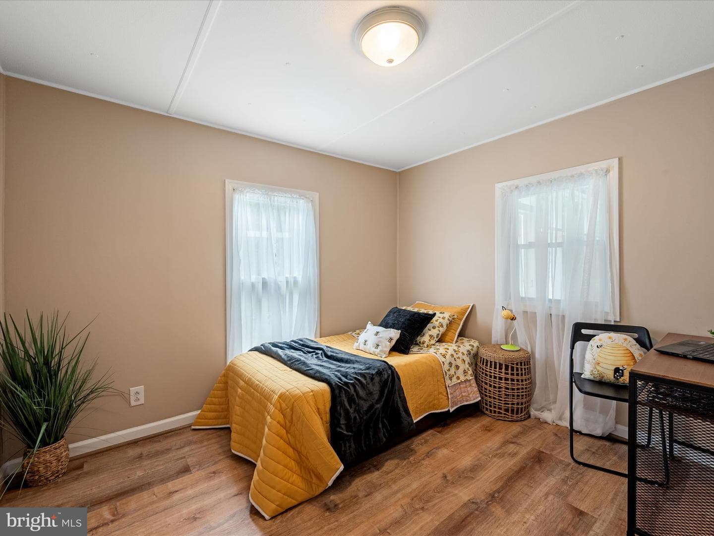 2757 E Lee Highway photo 36