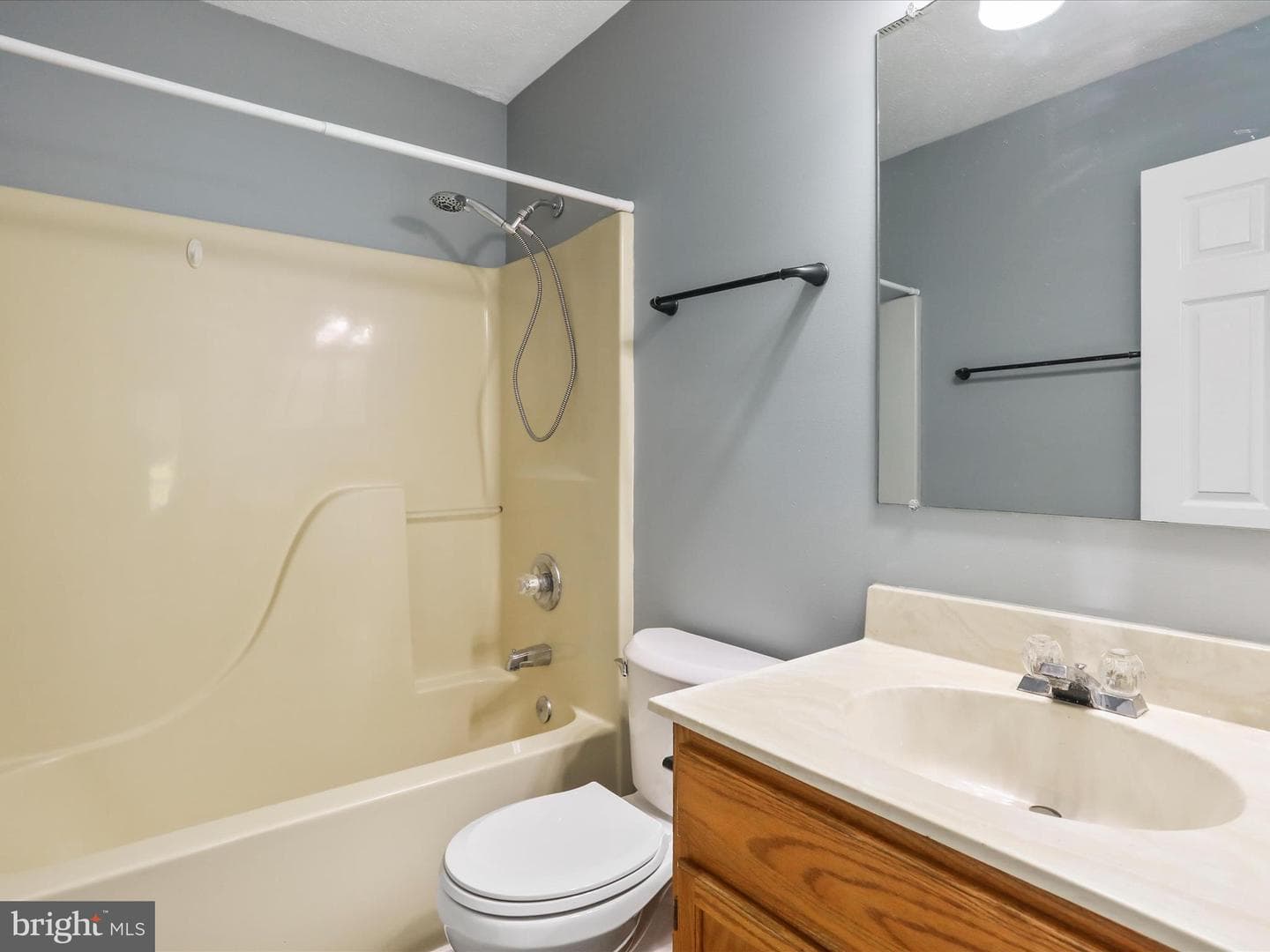 449 E Fairchild Drive photo 10