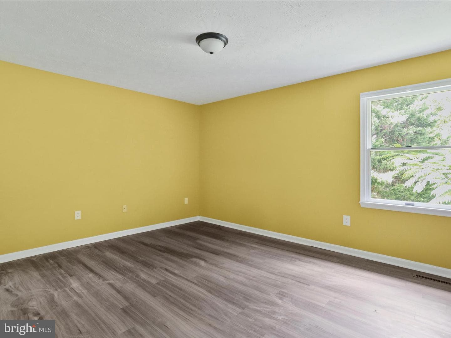 449 E Fairchild Drive photo 15
