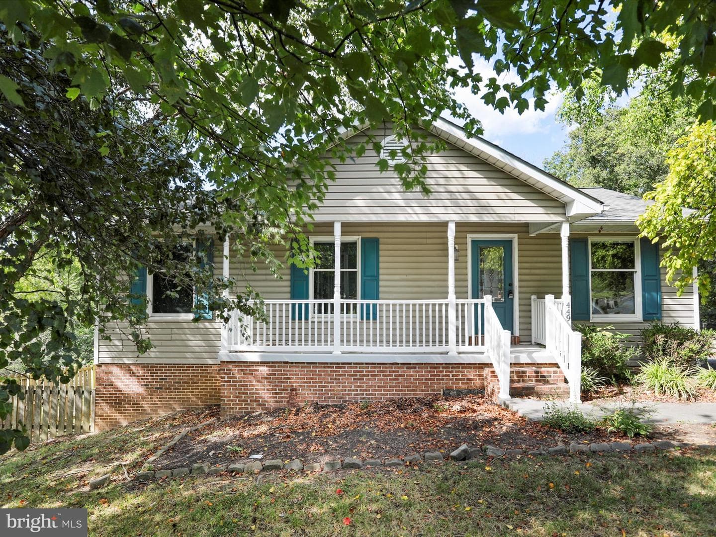 449 E Fairchild Drive photo 2