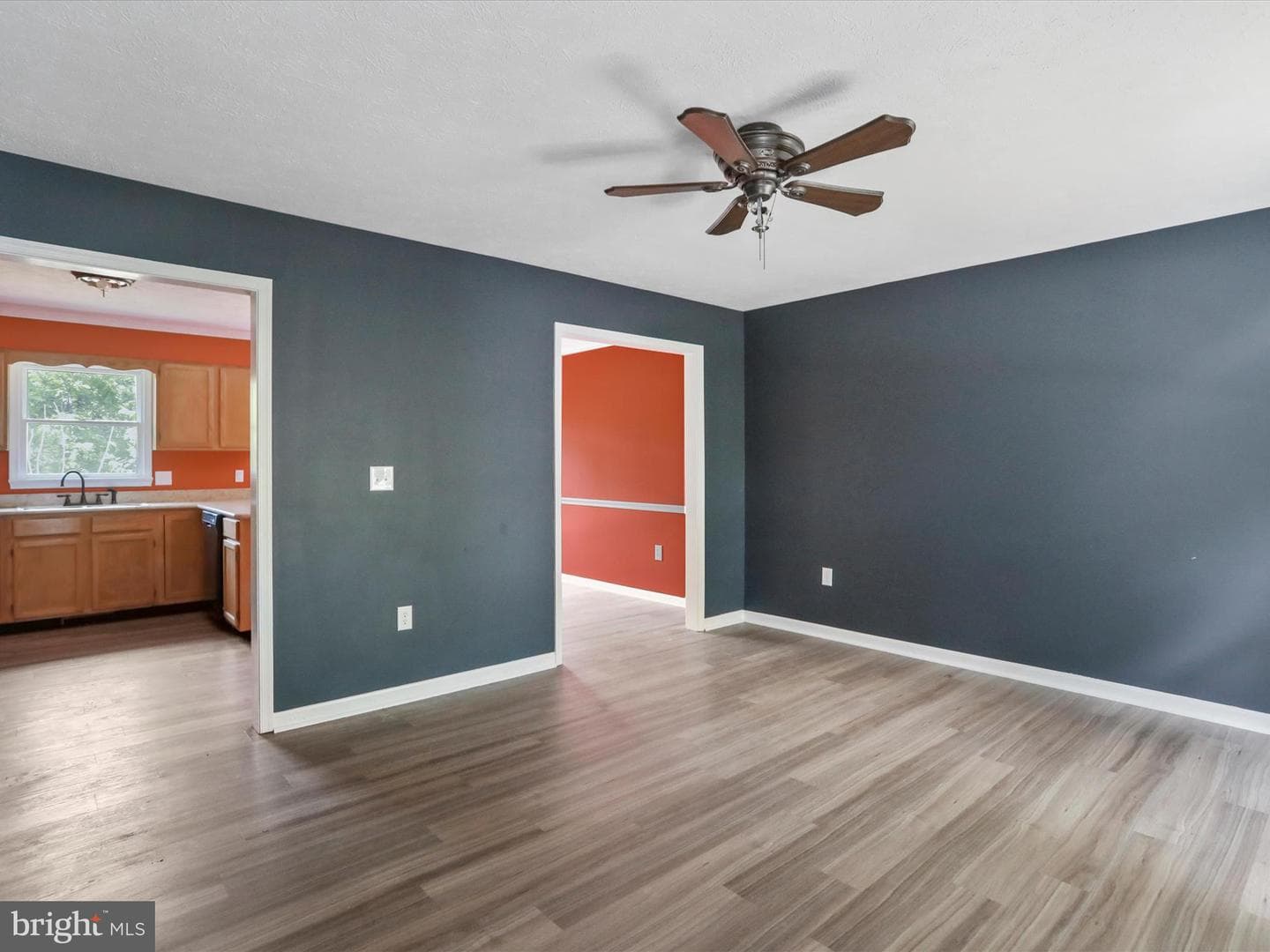 449 E Fairchild Drive photo 3