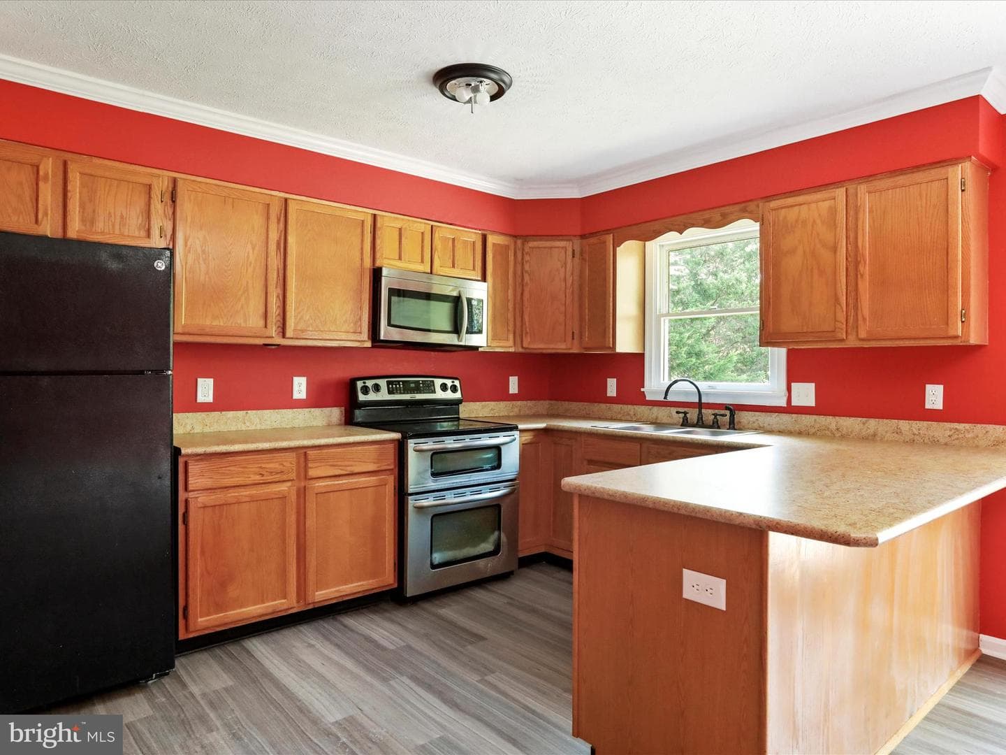 449 E Fairchild Drive photo 6