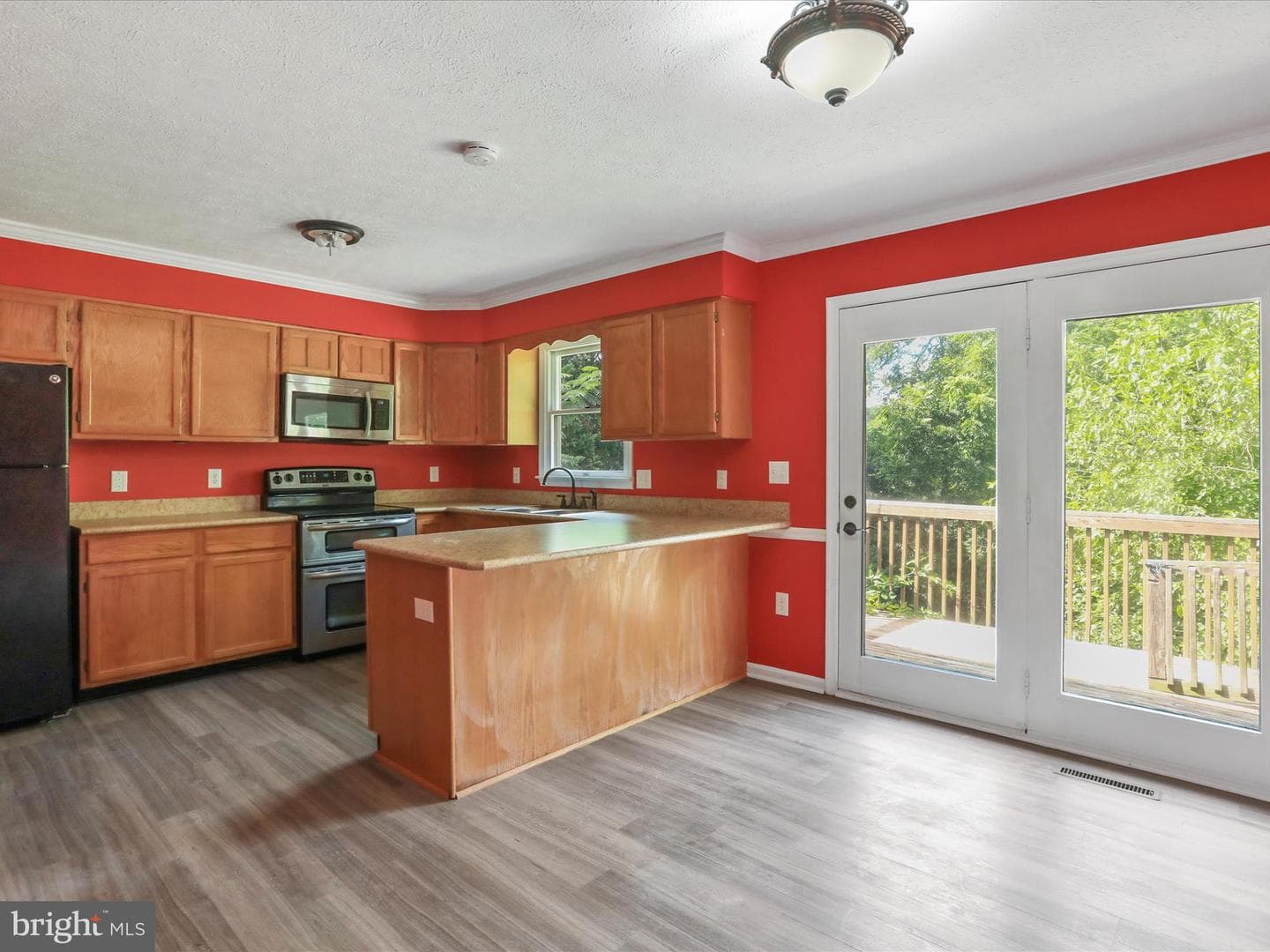 449 E Fairchild Drive photo 9