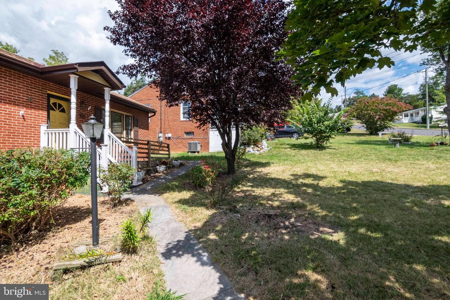 373 Walton Street photo 27