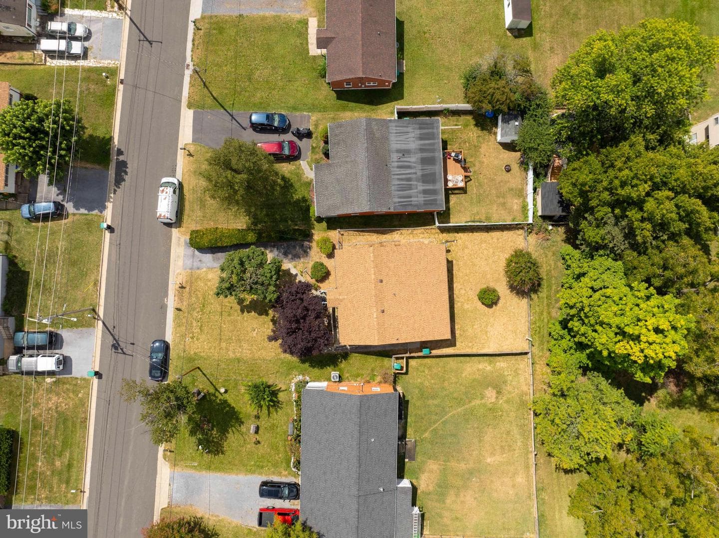 373 Walton Street photo 31