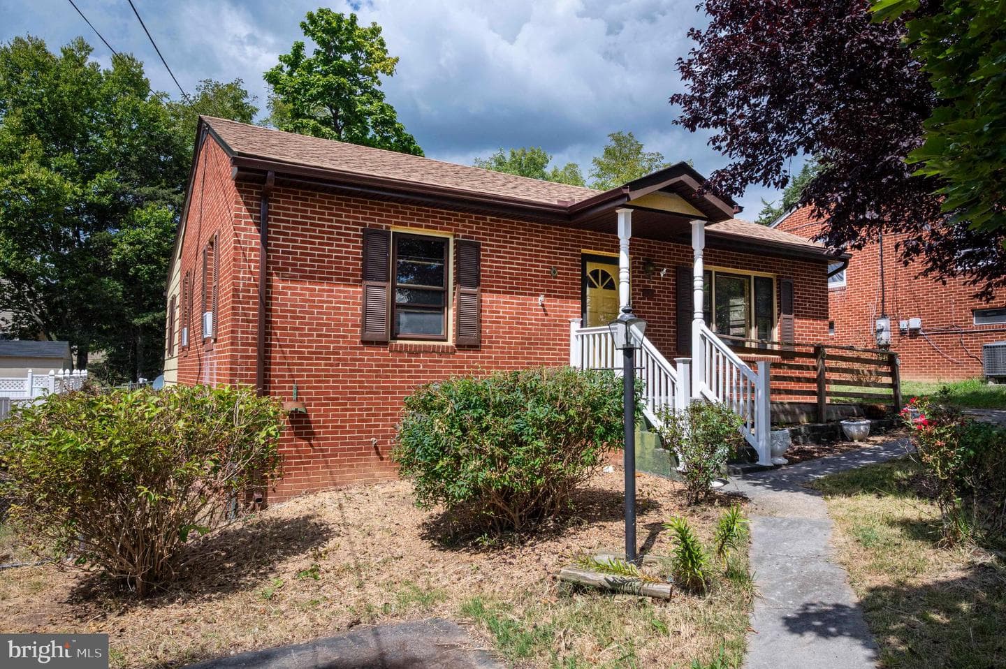 373 Walton Street photo 4