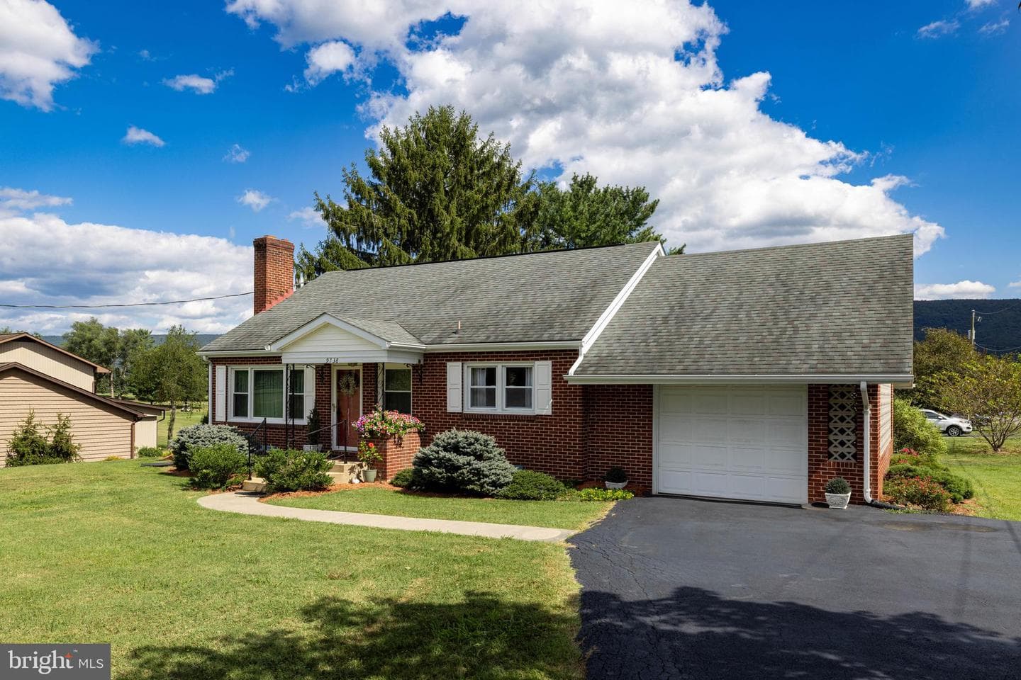 9738 Fairway Drive photo 4