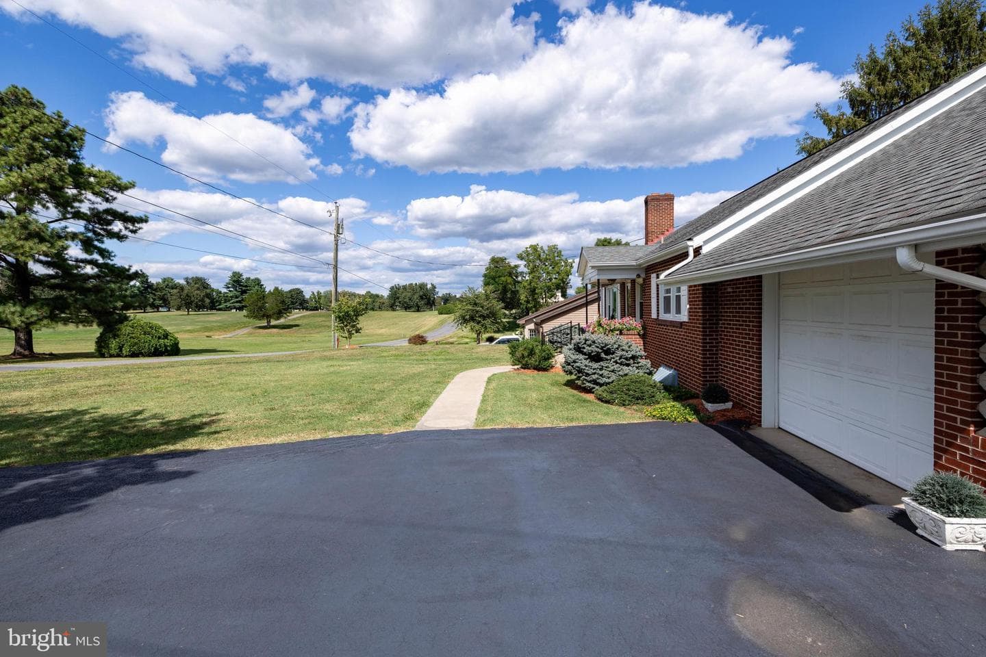 9738 Fairway Drive photo 5