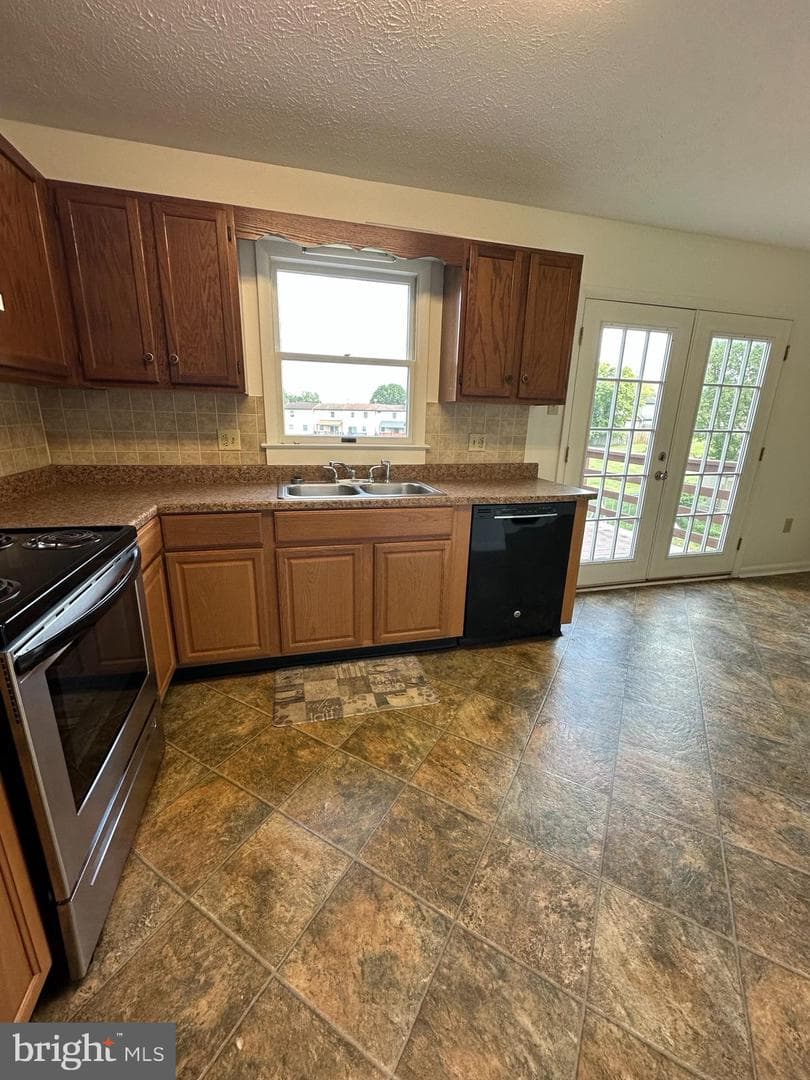 151 E Reservoir Road photo 4