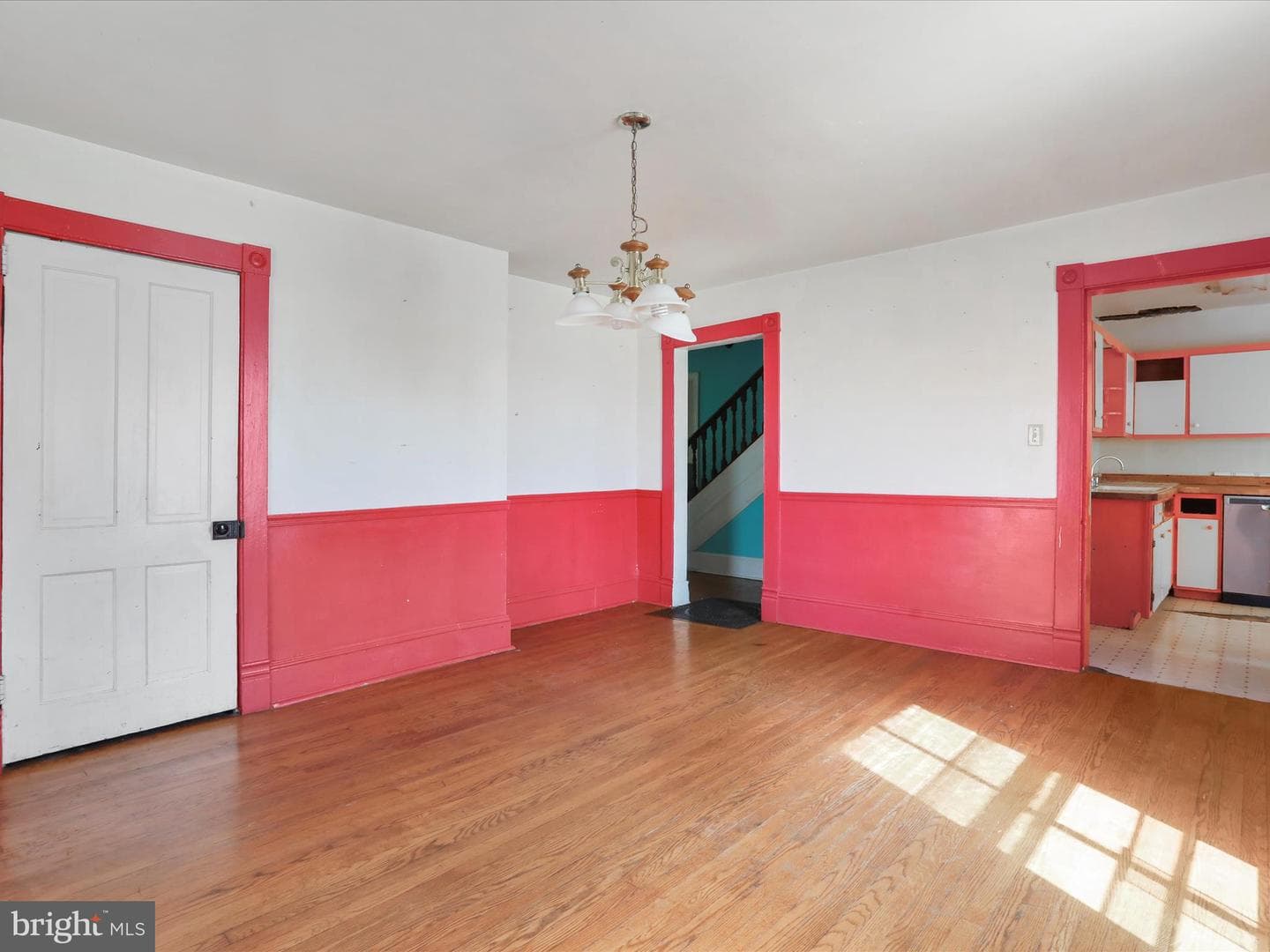427 Thompson Street photo 12