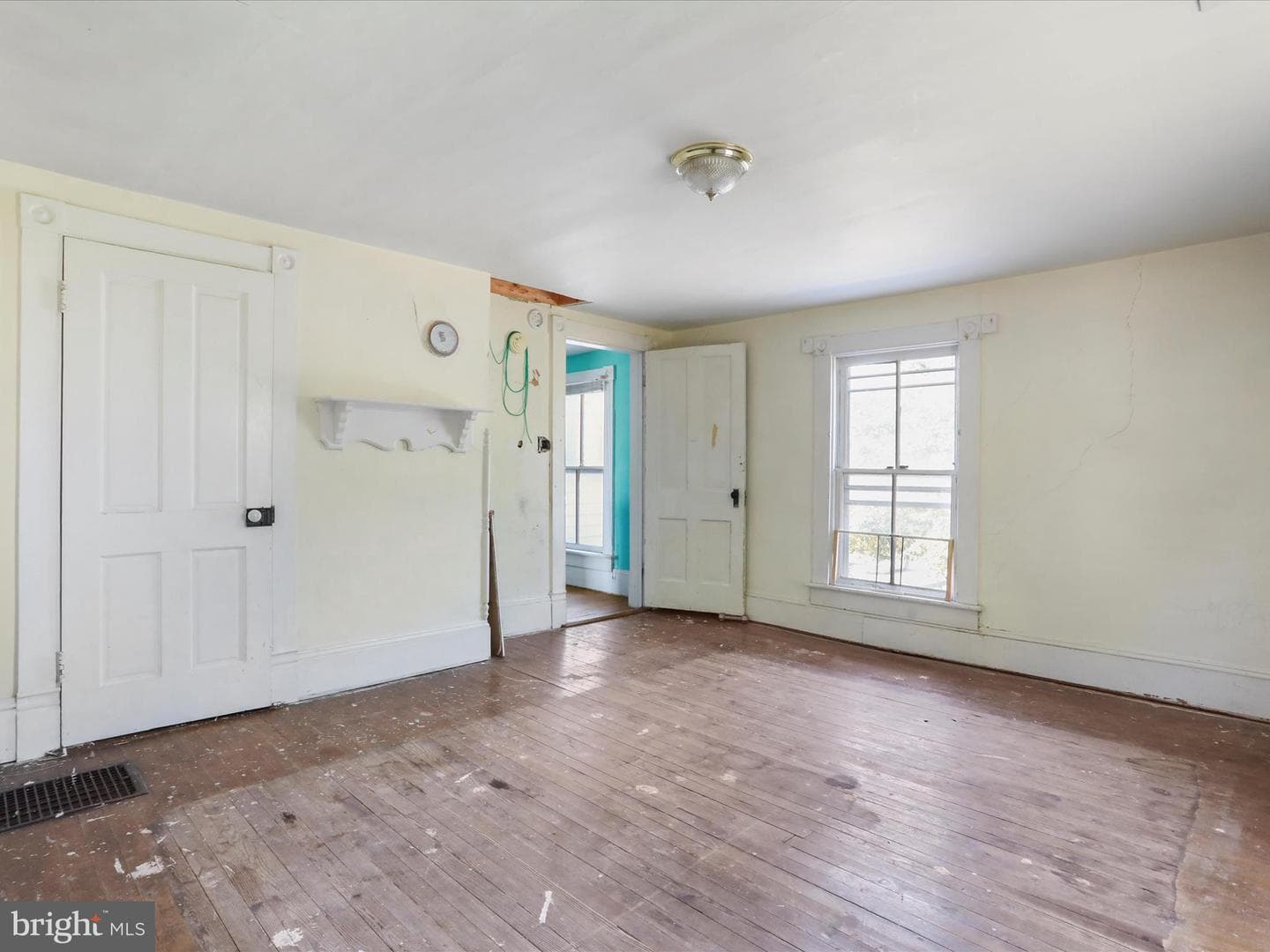 427 Thompson Street photo 19