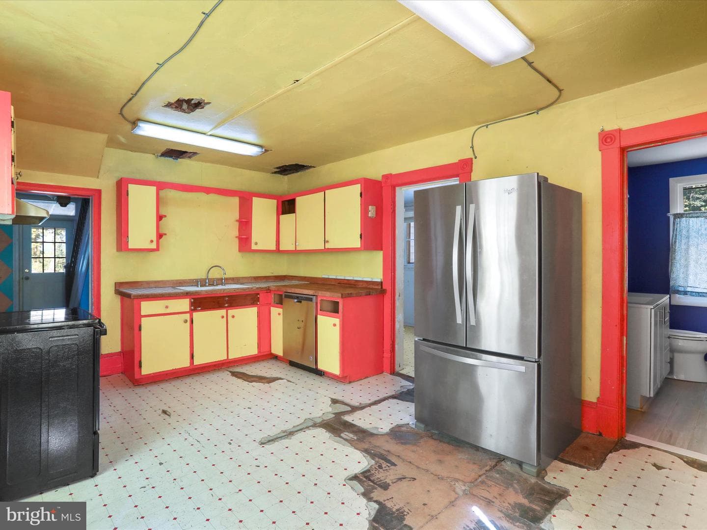 427 Thompson Street photo 32