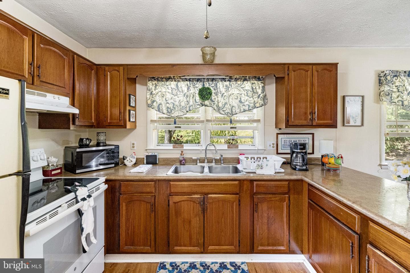 756 Spring Parkway photo 19