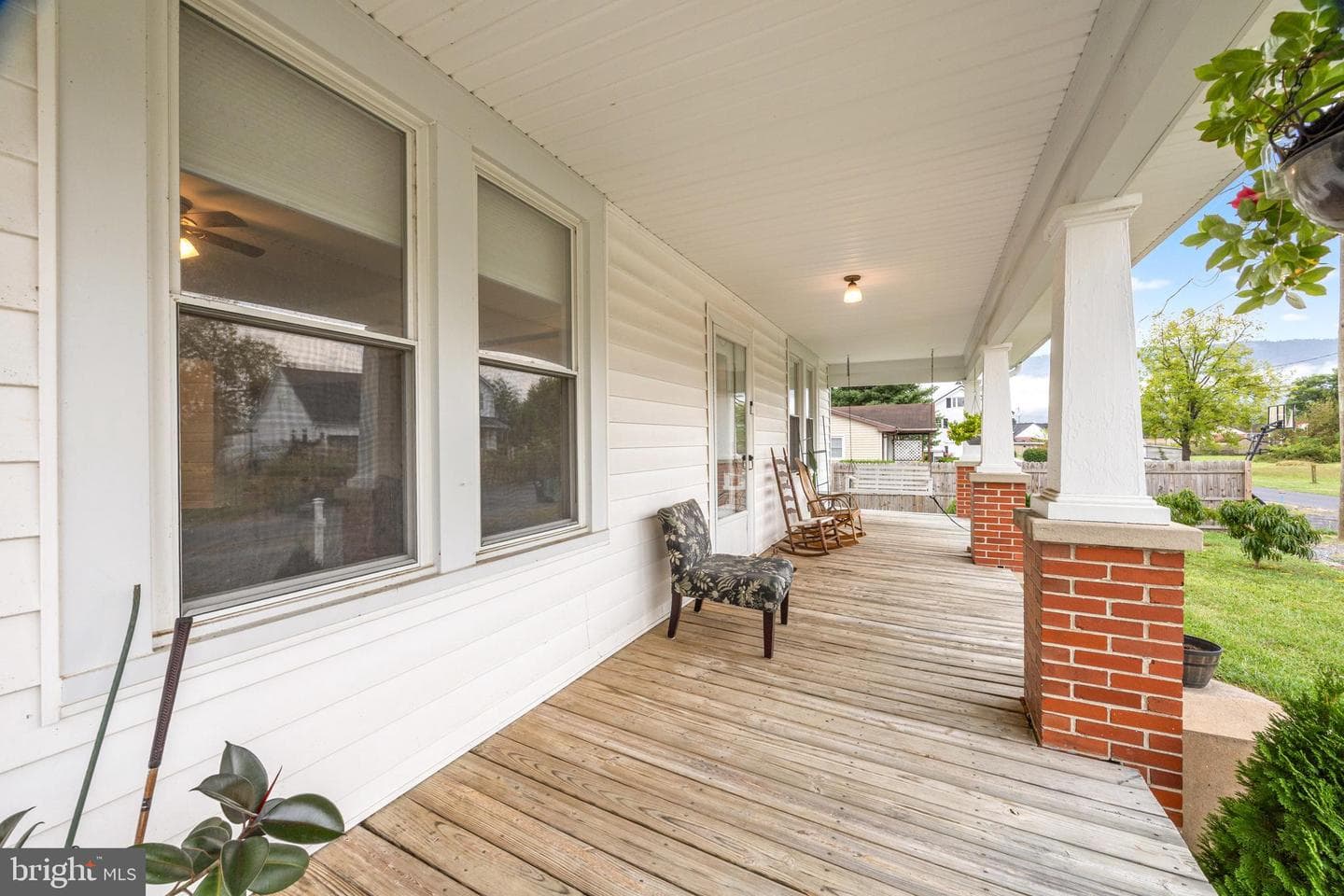 453 Zea Street photo 10