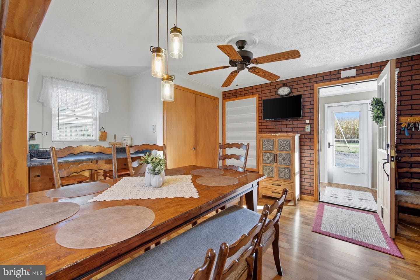758 Honeysuckle Avenue photo 43