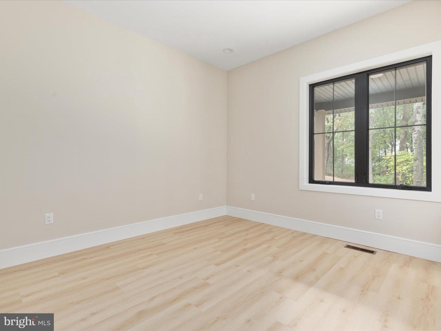 126 Chickadee Court photo 33