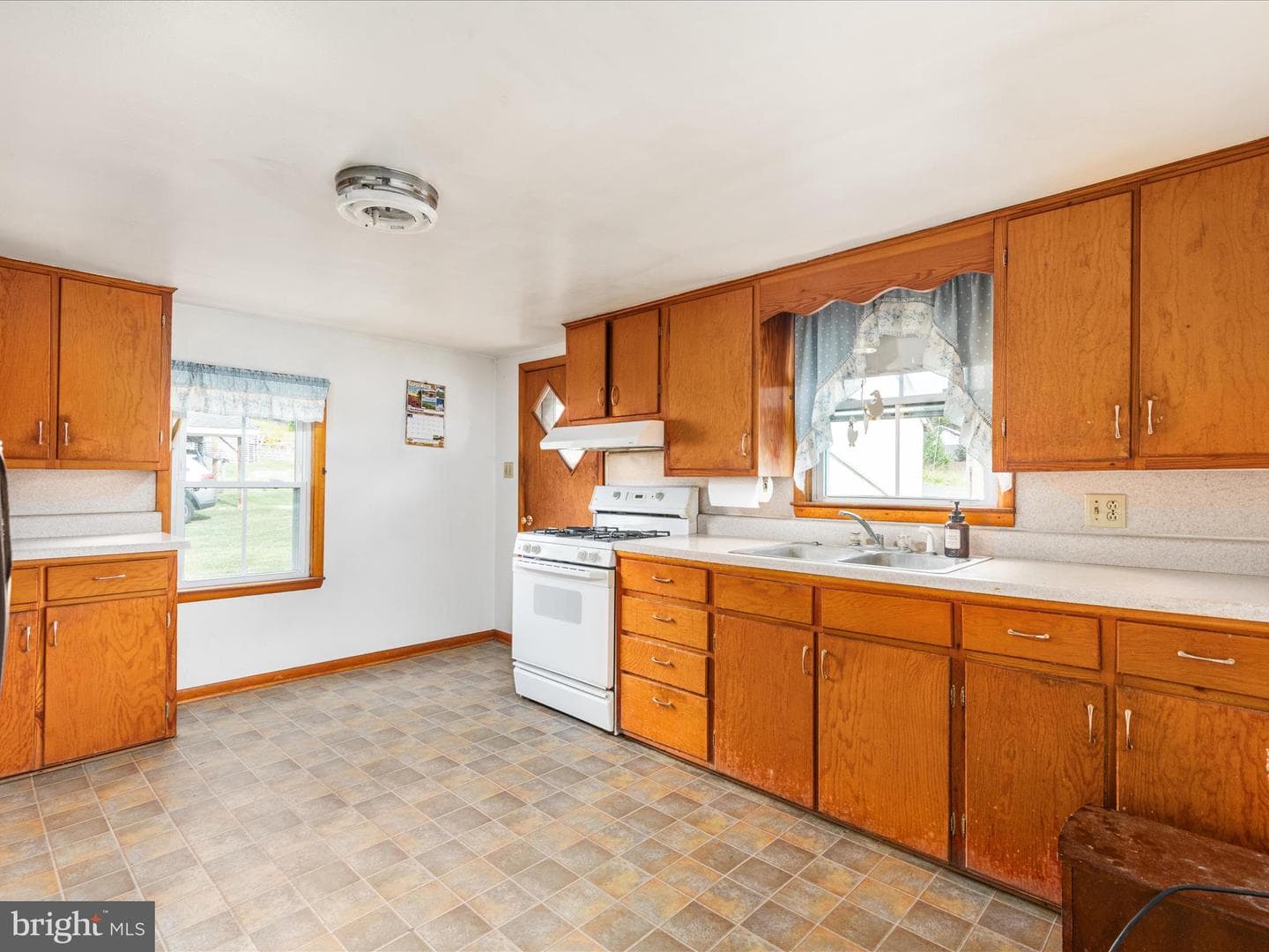 809 Brook Creek Road photo 11