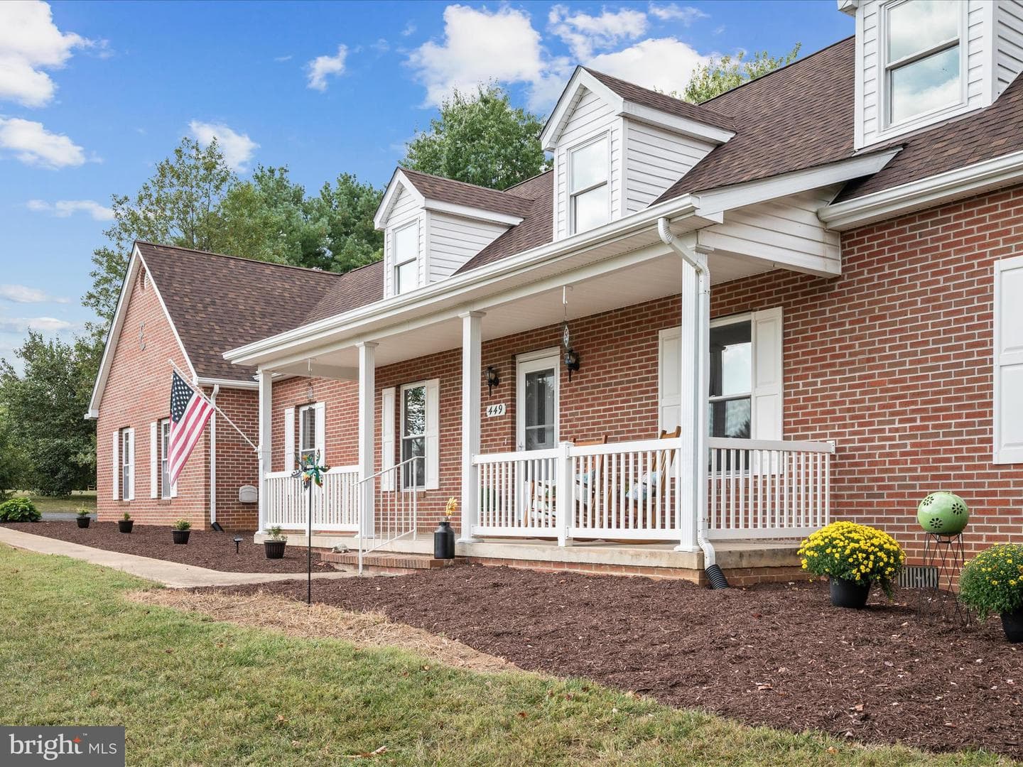 449 Fairview Circle photo 4