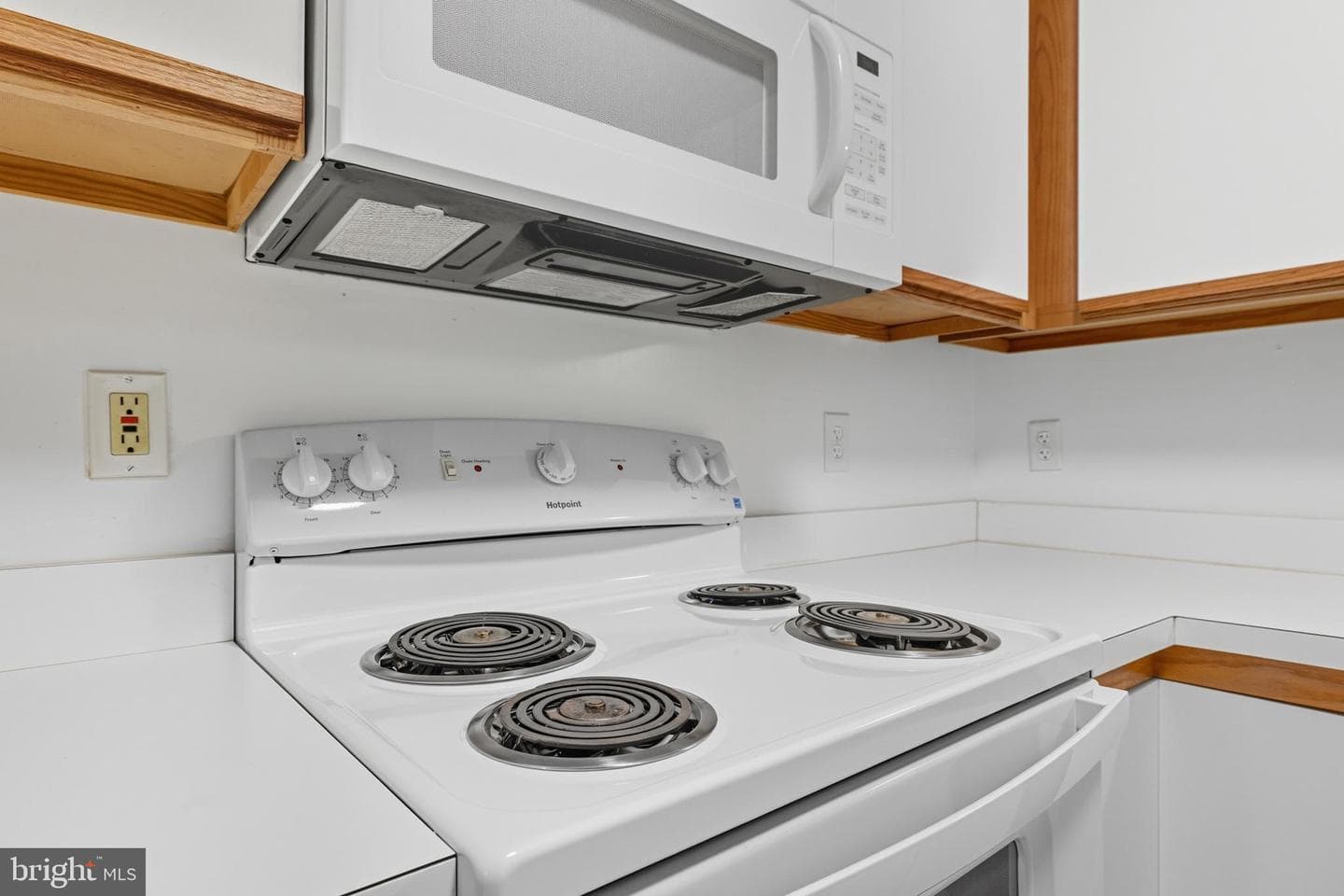 4065 Rose Bud Court photo 10