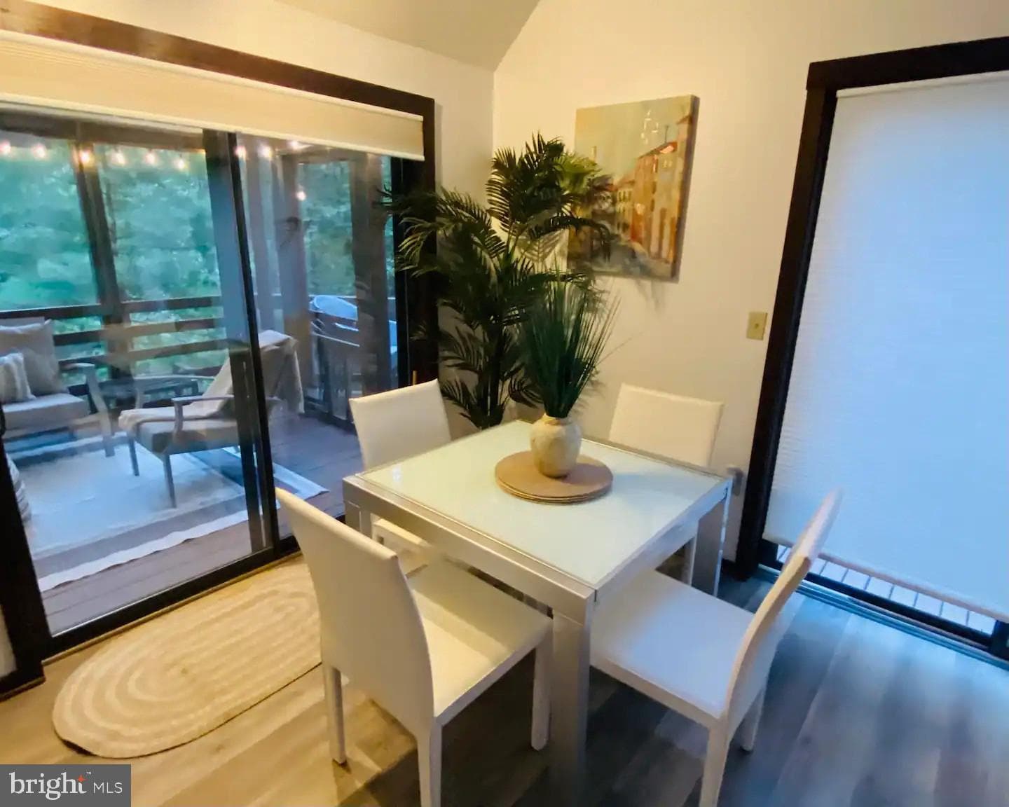 5 Yvonne Way photo 6