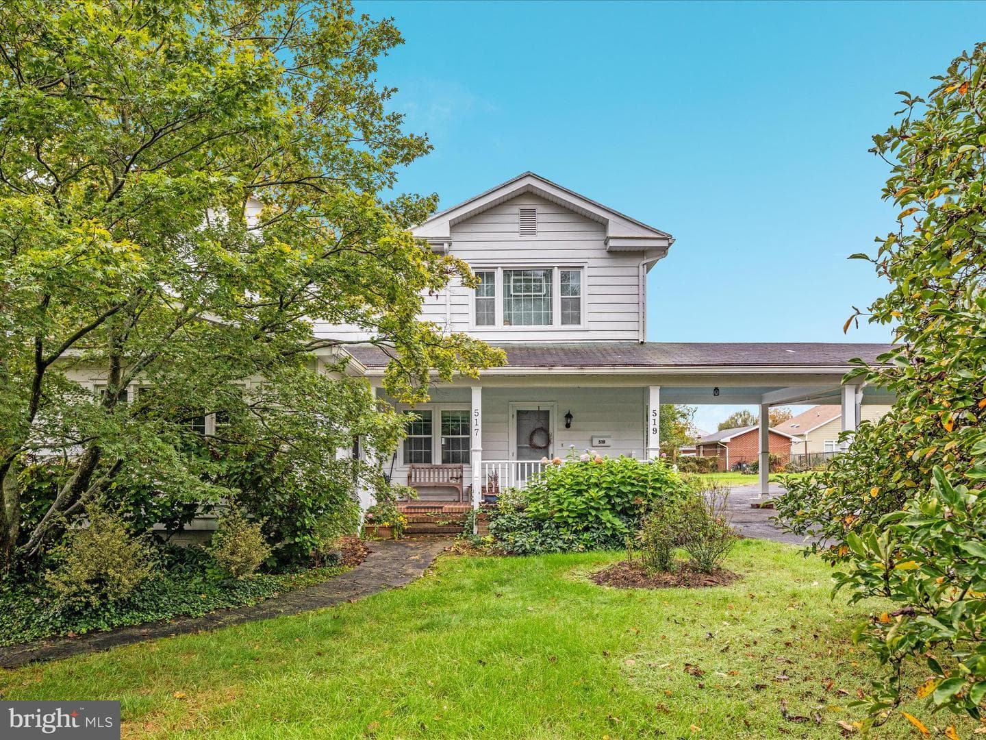 517 W Locust Street