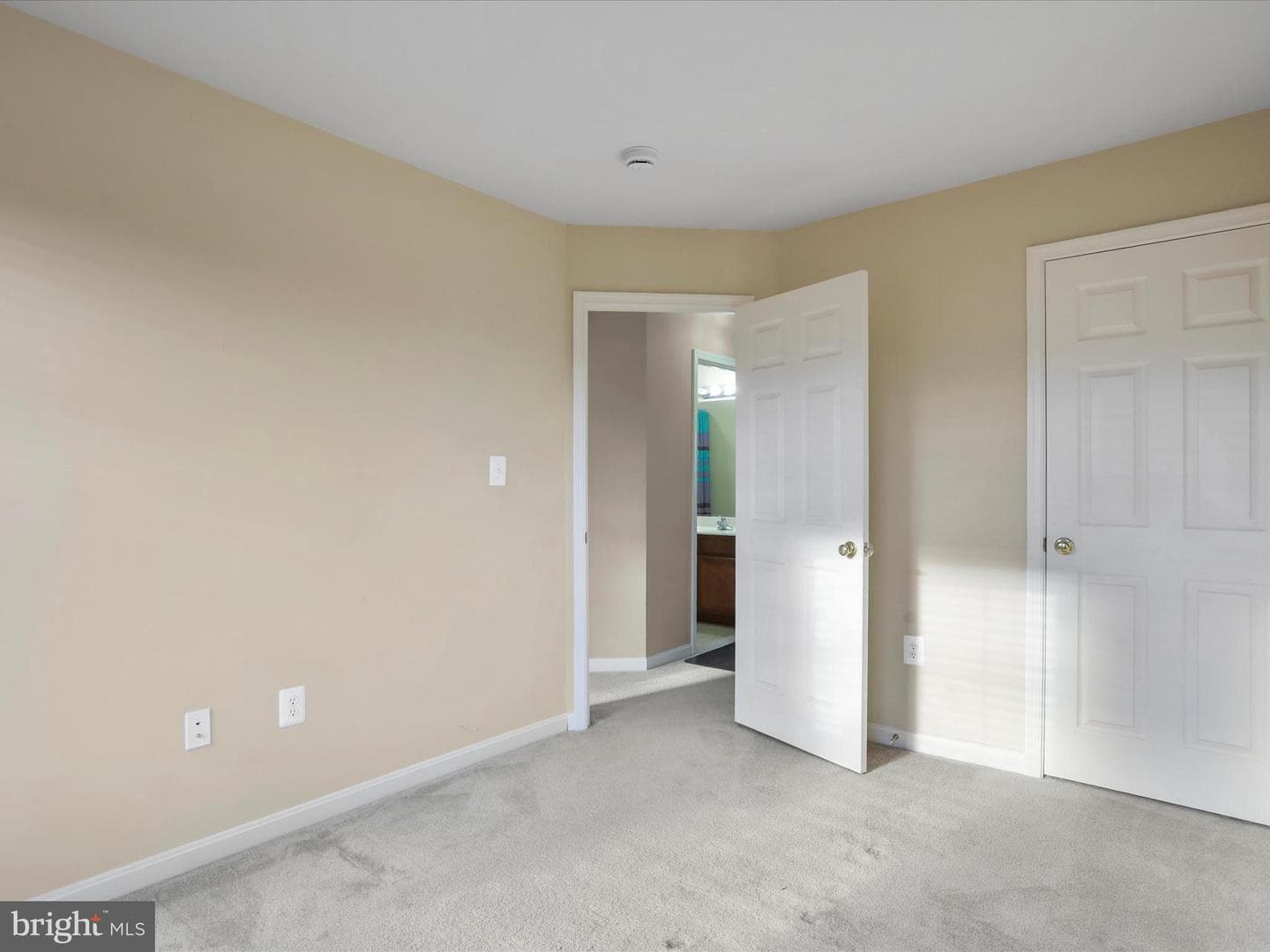 187 Oxbow Drive photo 20