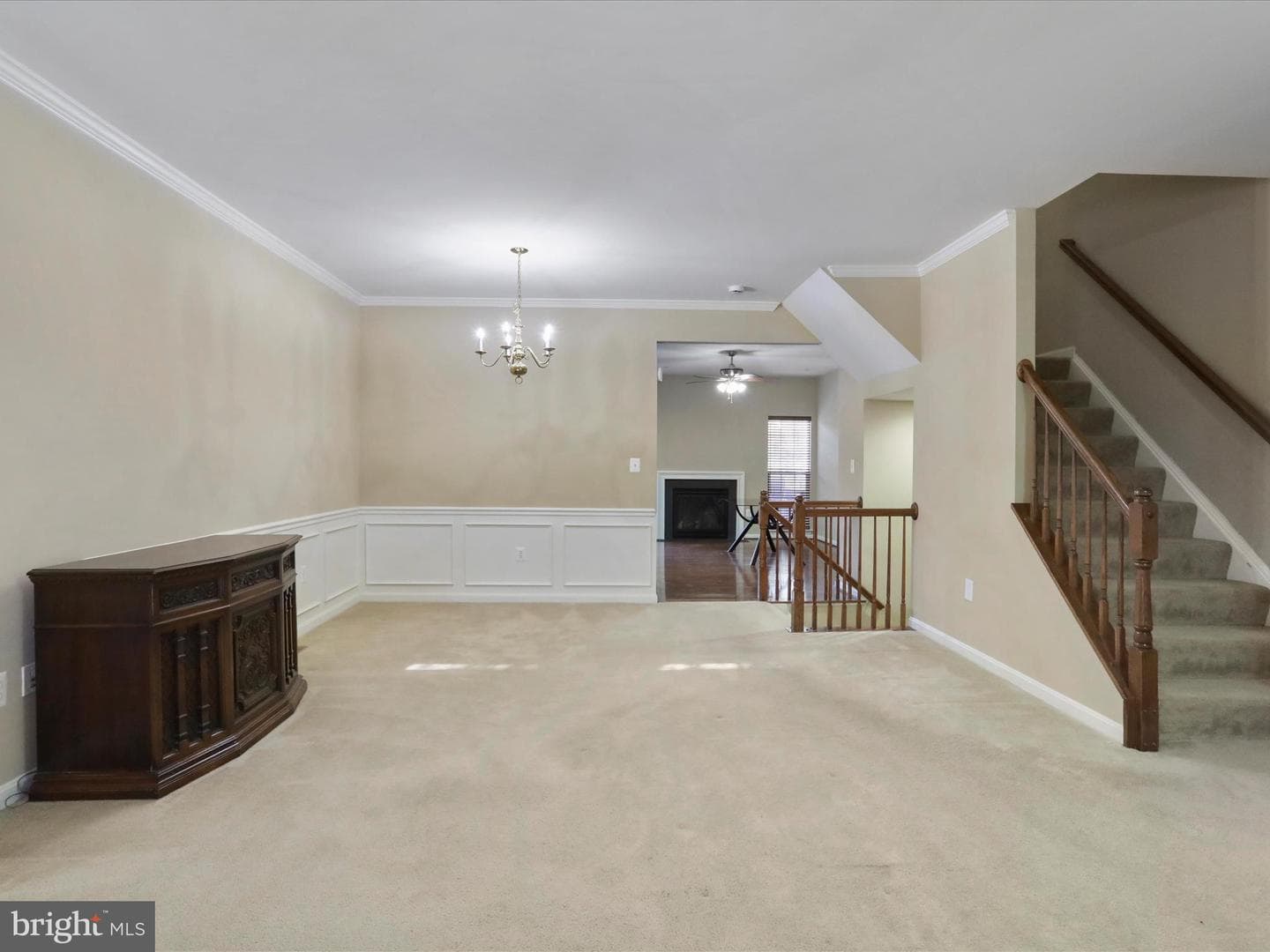 187 Oxbow Drive photo 3