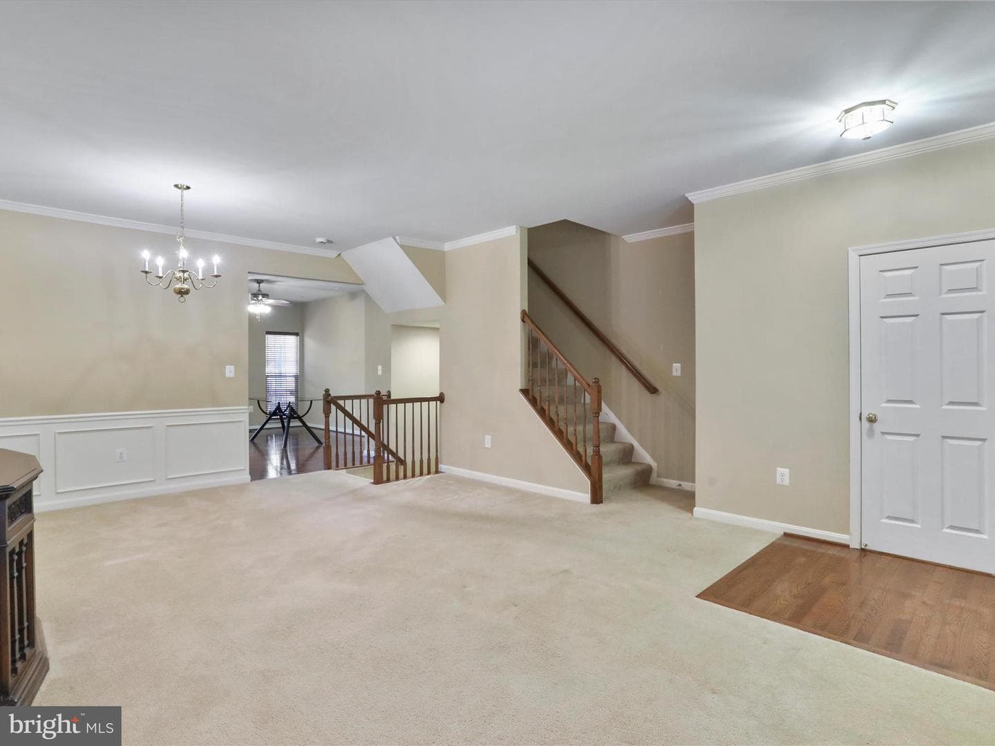 187 Oxbow Drive photo 4