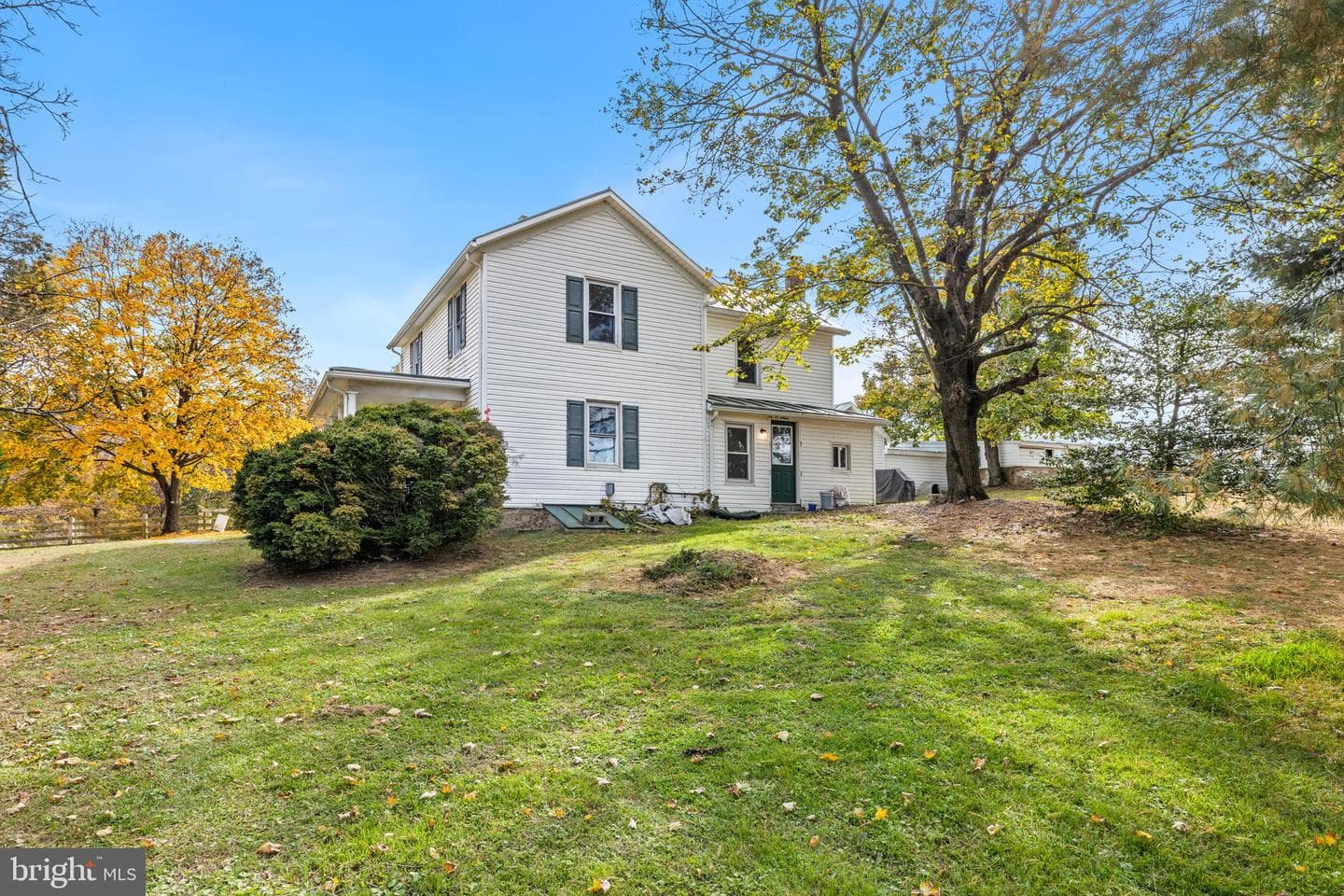 84 Gunn Lane photo 2