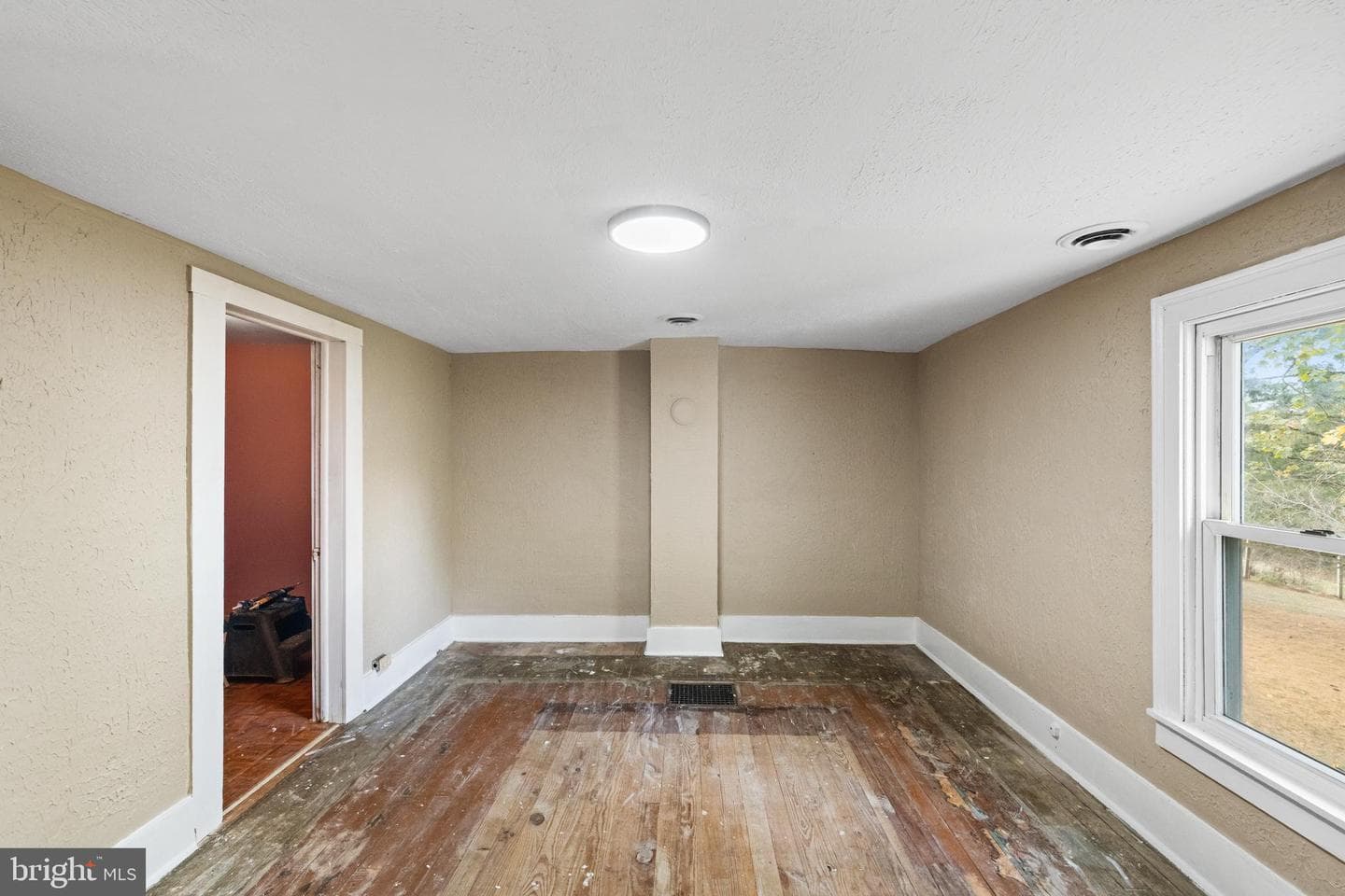 84 Gunn Lane photo 31