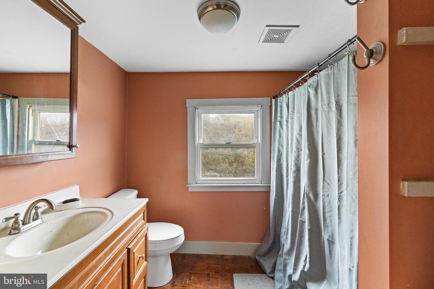 84 Gunn Lane photo 33