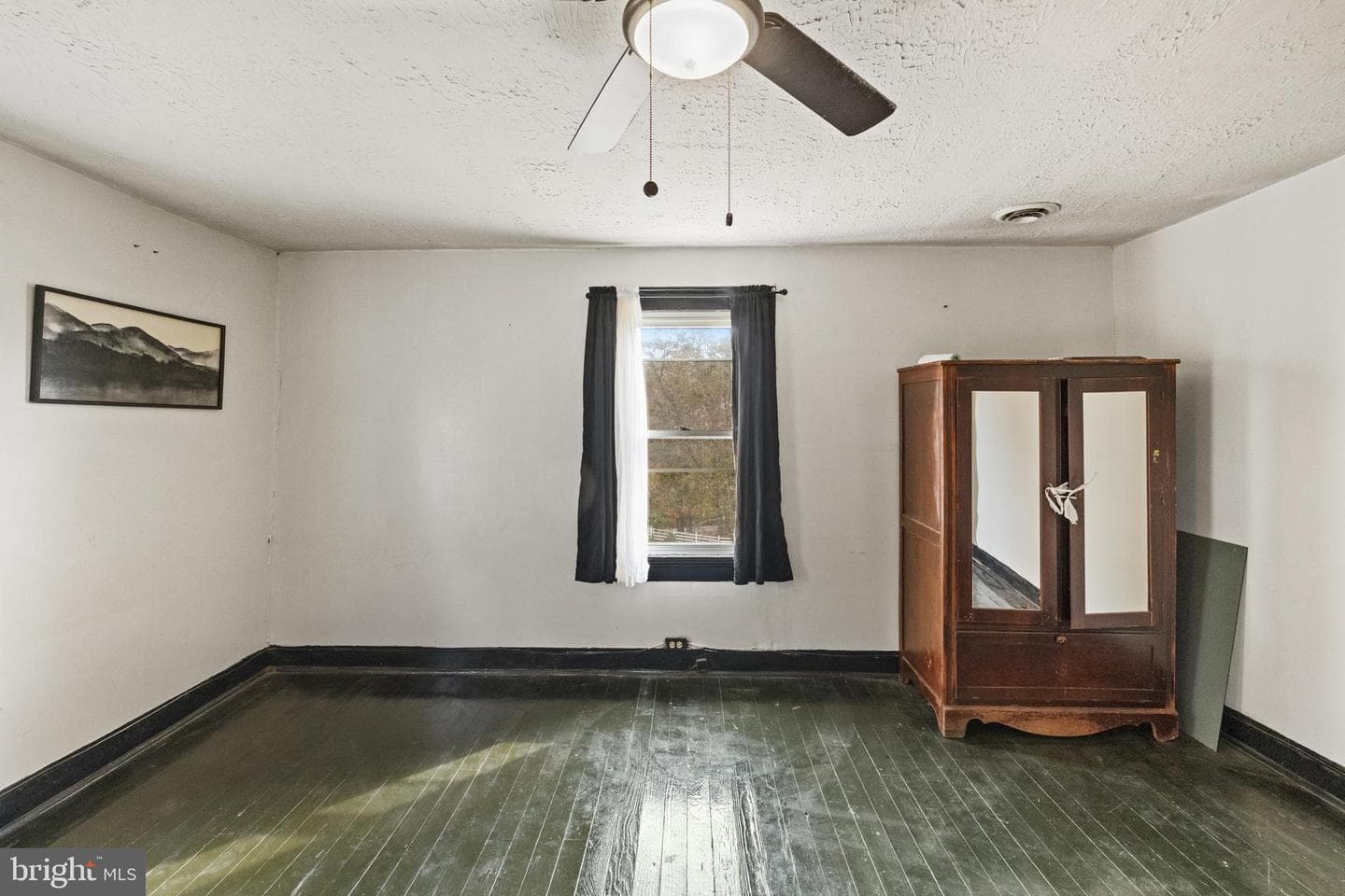 84 Gunn Lane photo 35