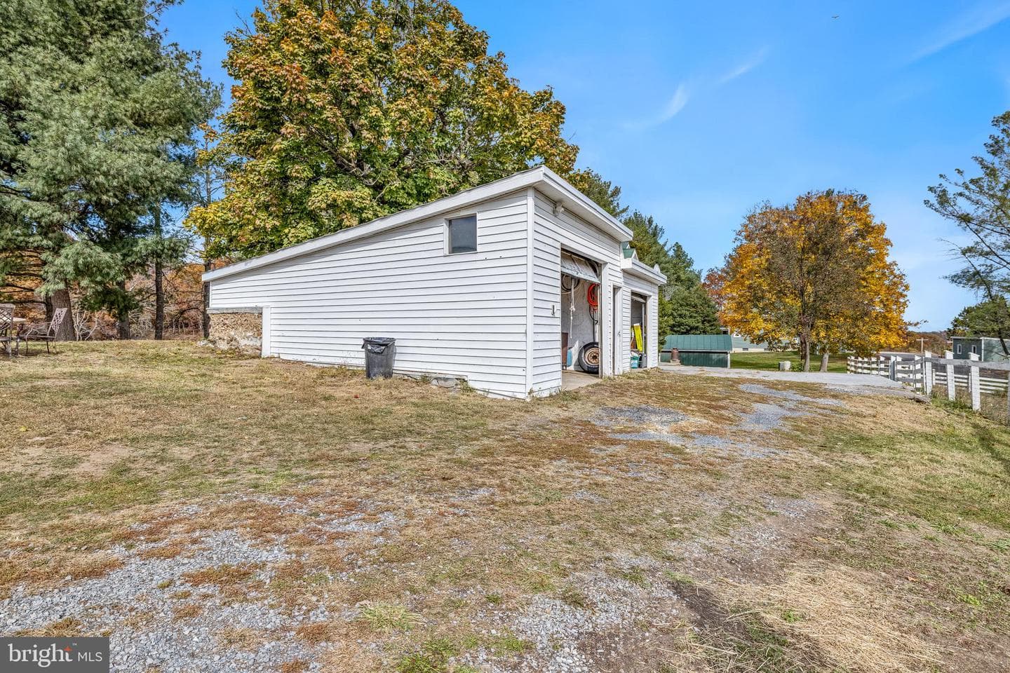 84 Gunn Lane photo 57