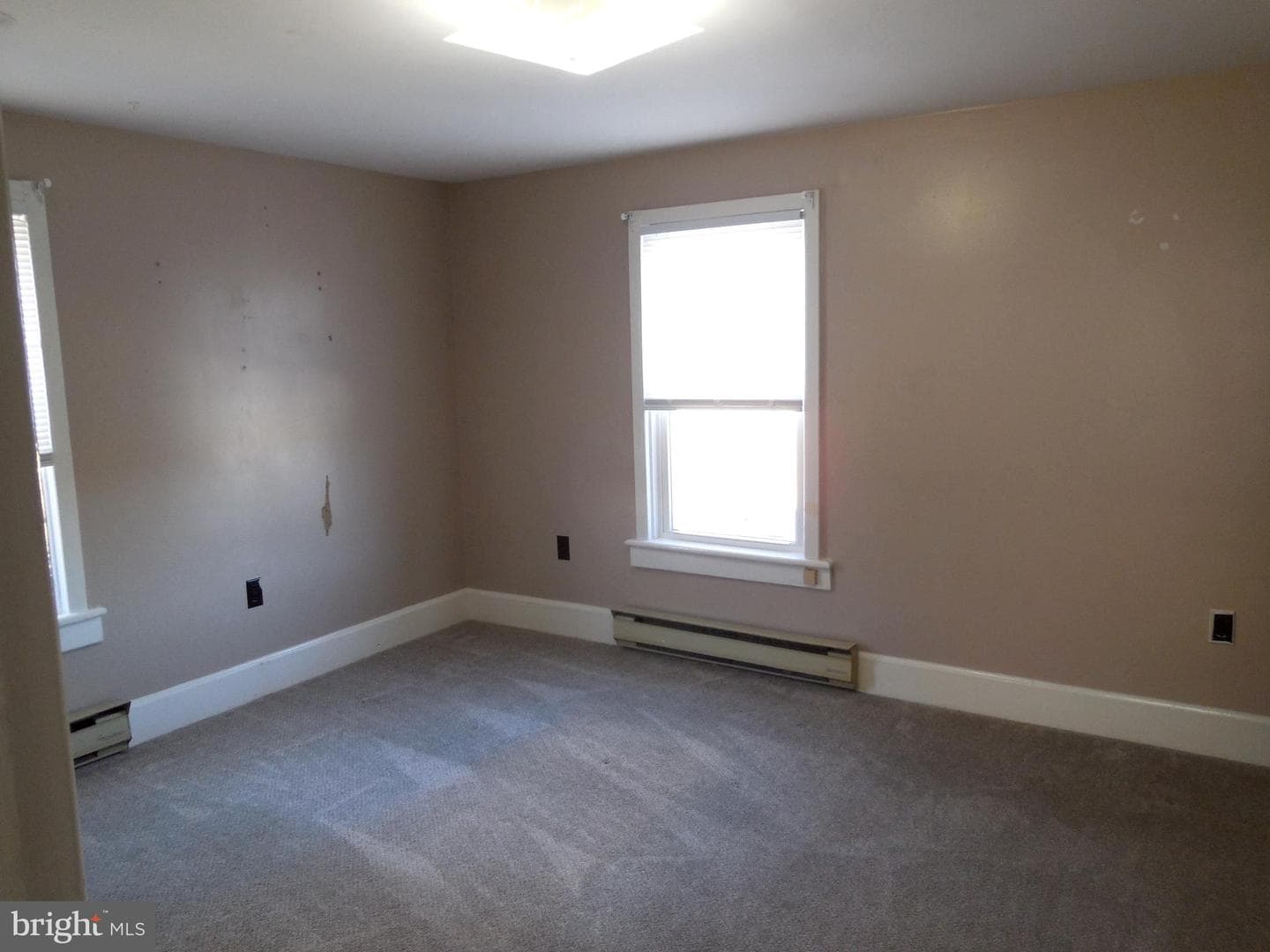 359 W Spring Street photo 16