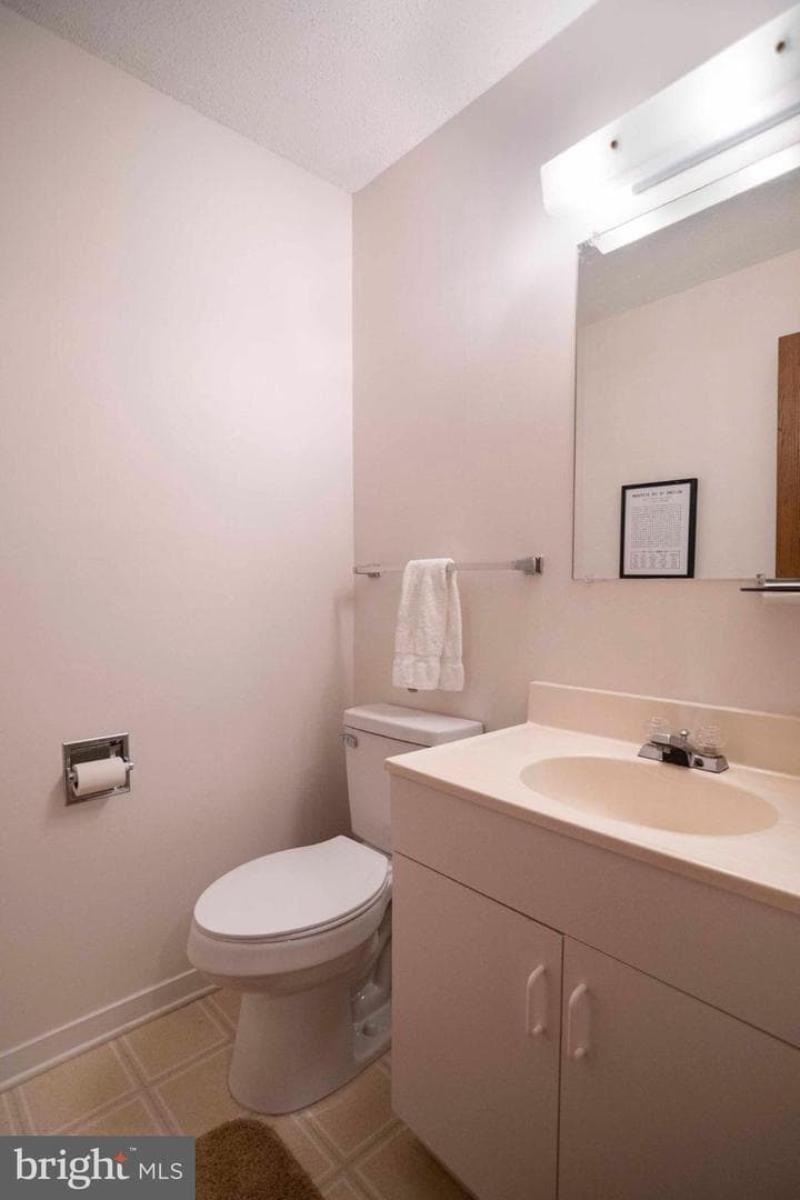 547 King Street #17b photo 10