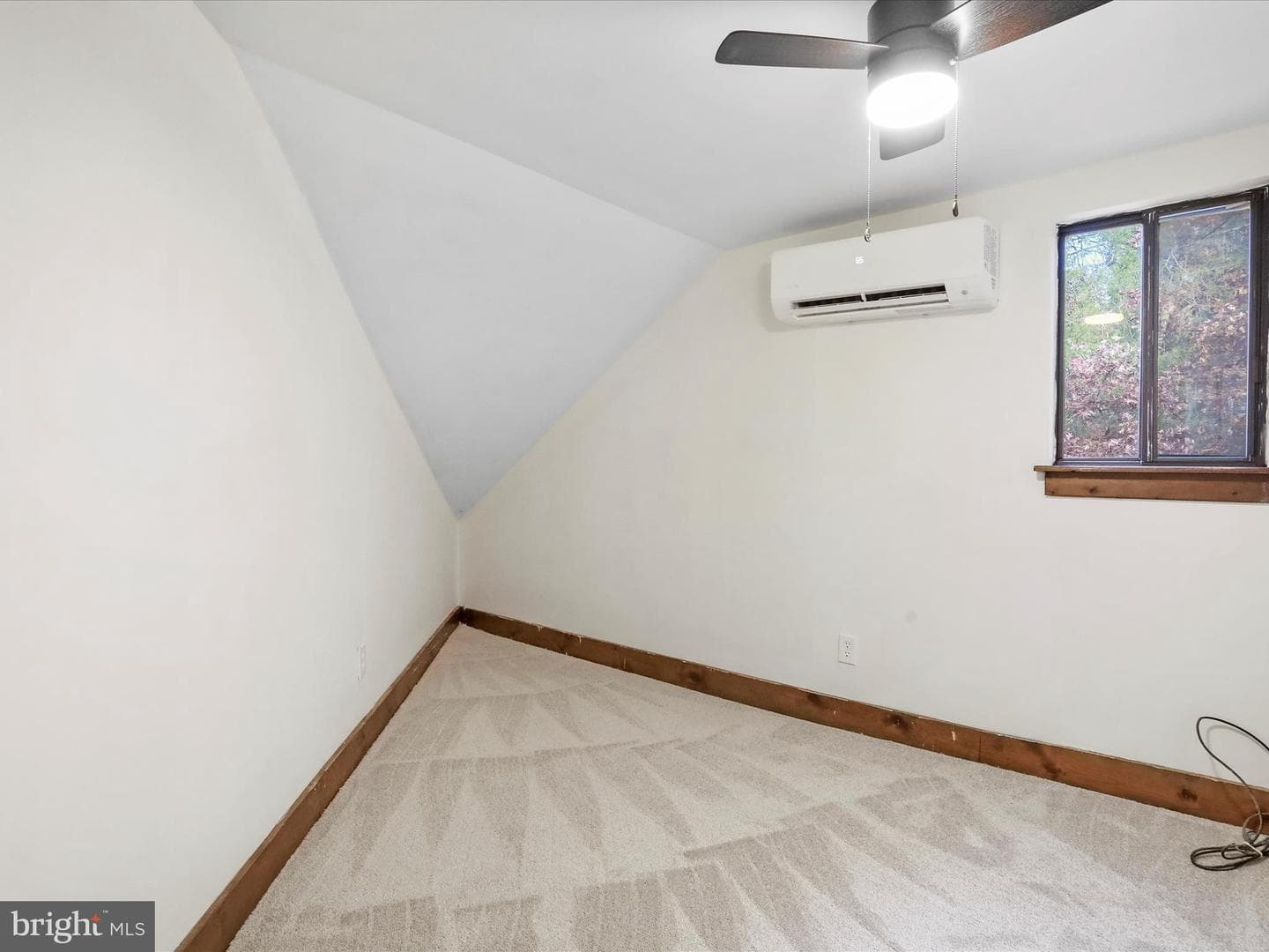 290 Hickory Lane photo 24