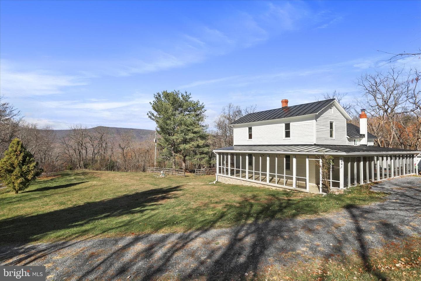 799 Stephens Lane photo 4