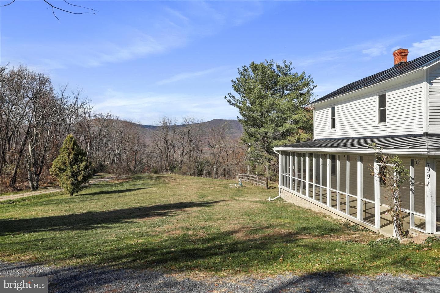 799 Stephens Lane photo 5